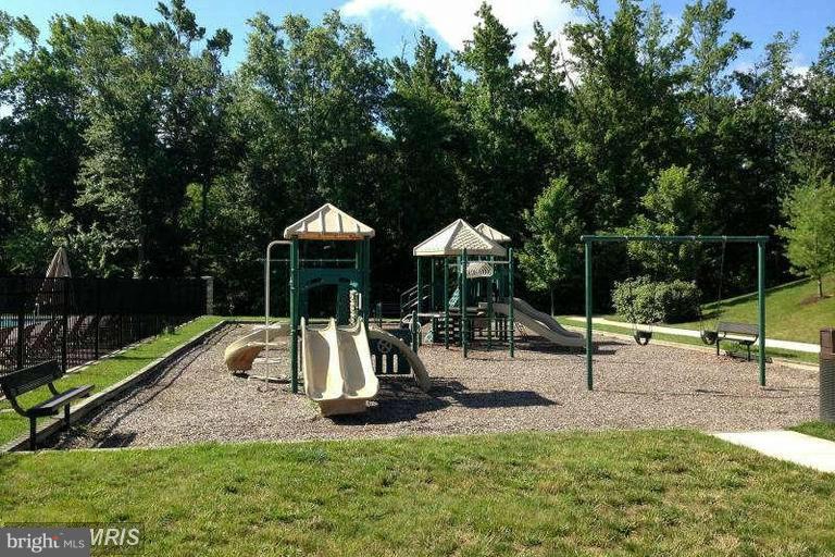 VILLAGES OF DORCHESTER - Residential Lease