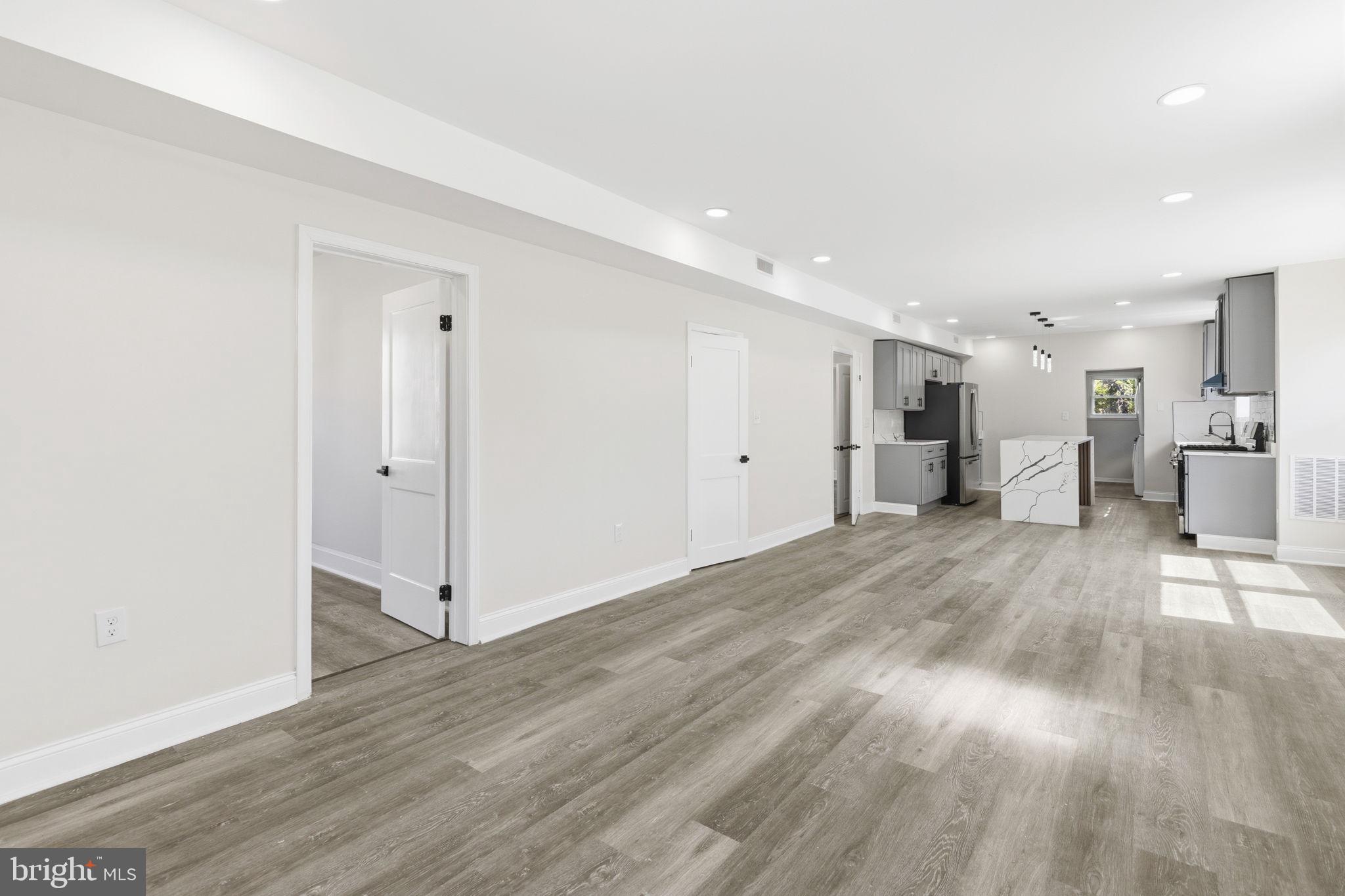 PARKVILLE - Residential