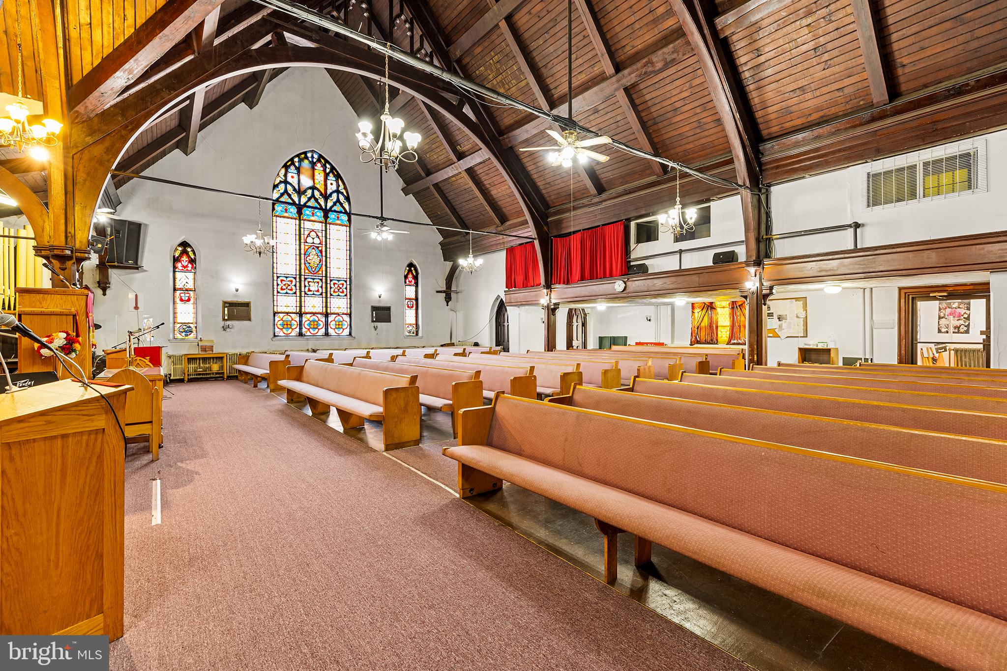 POINT BREEZE - Commercial Sale