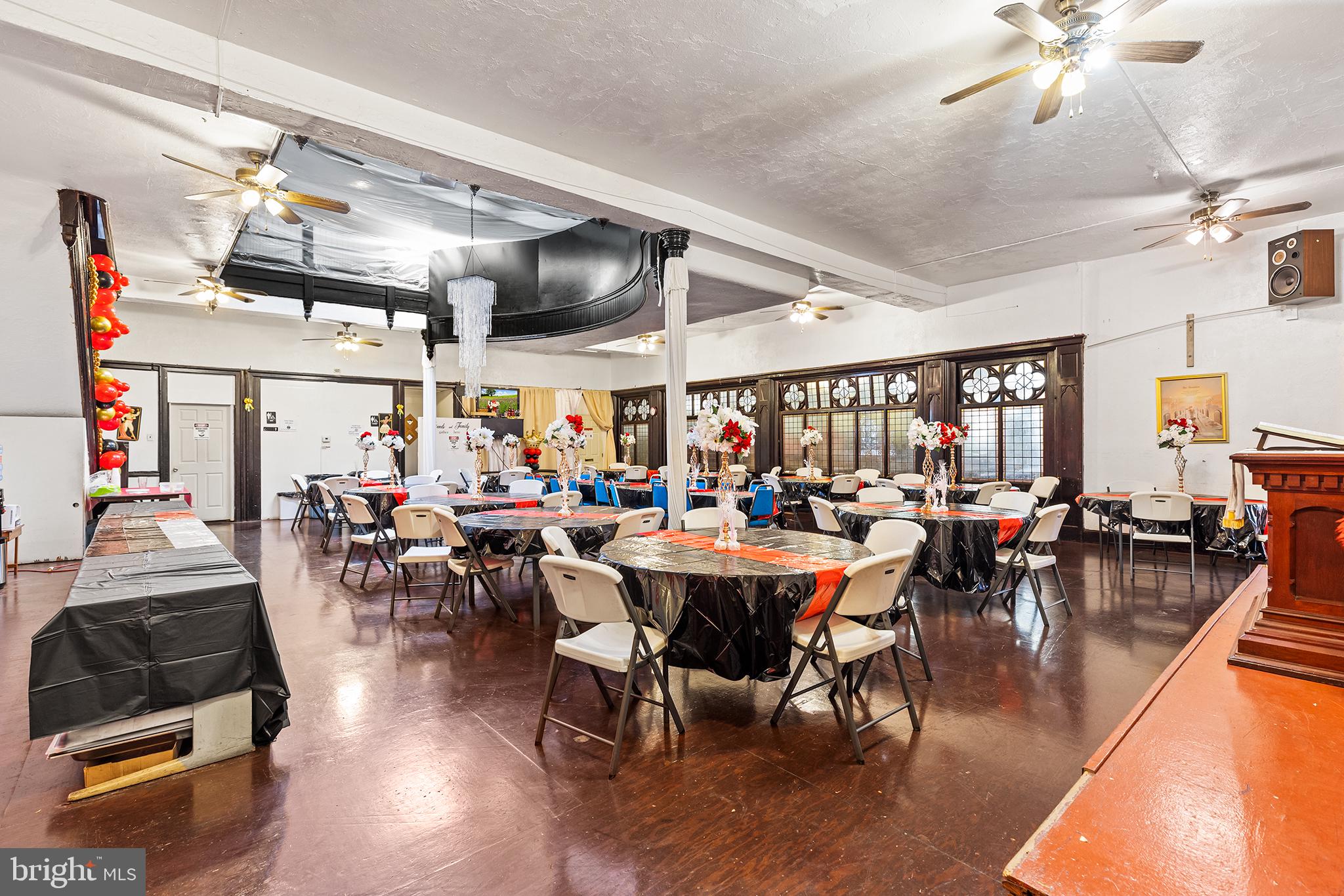 POINT BREEZE - Commercial Sale