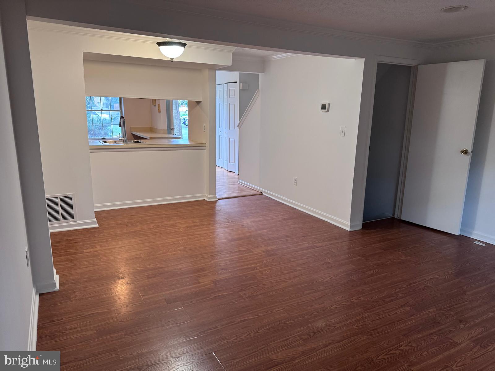 MIDDLEBROOK COMMONS - Residential Lease