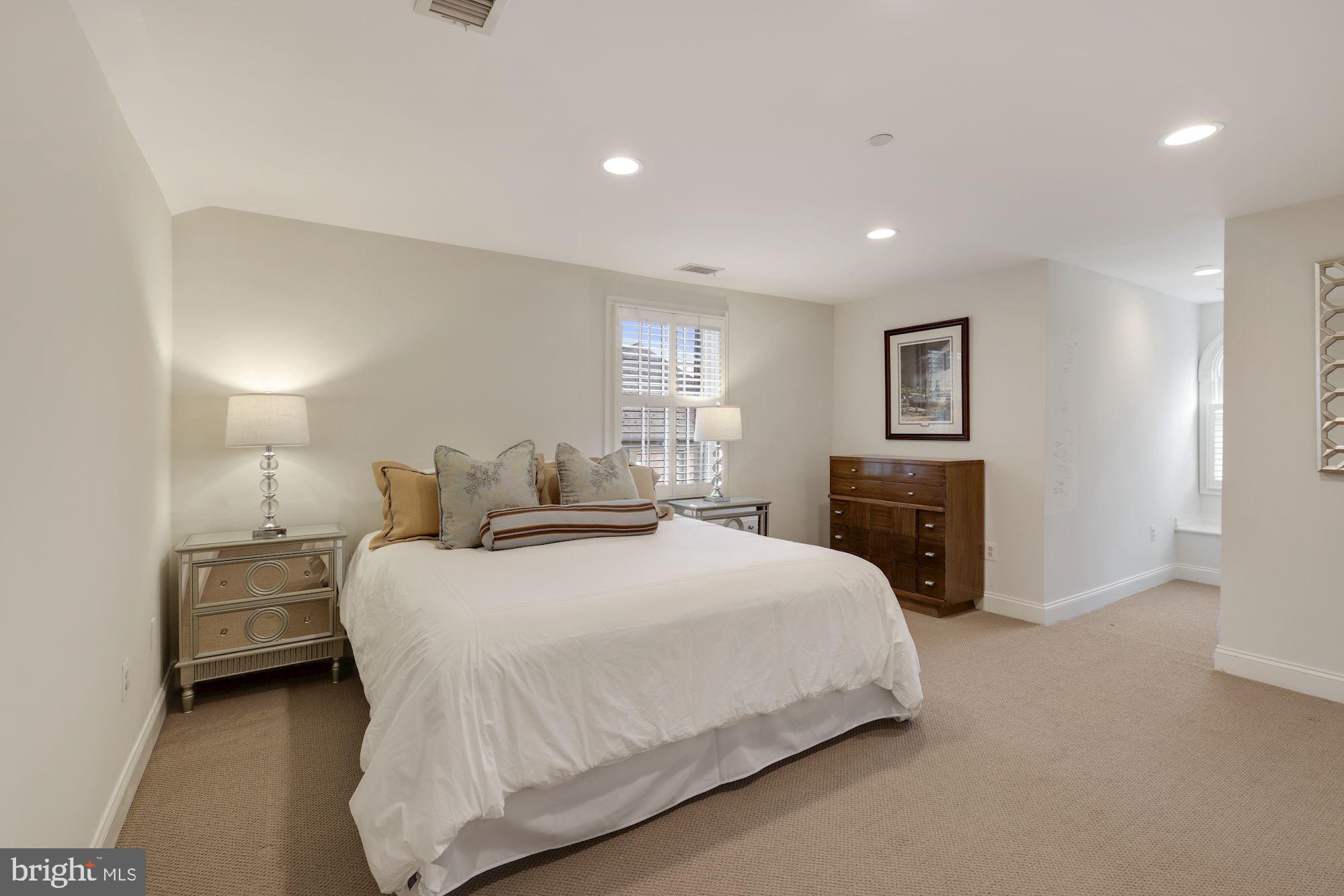 POTOMAC - Residential