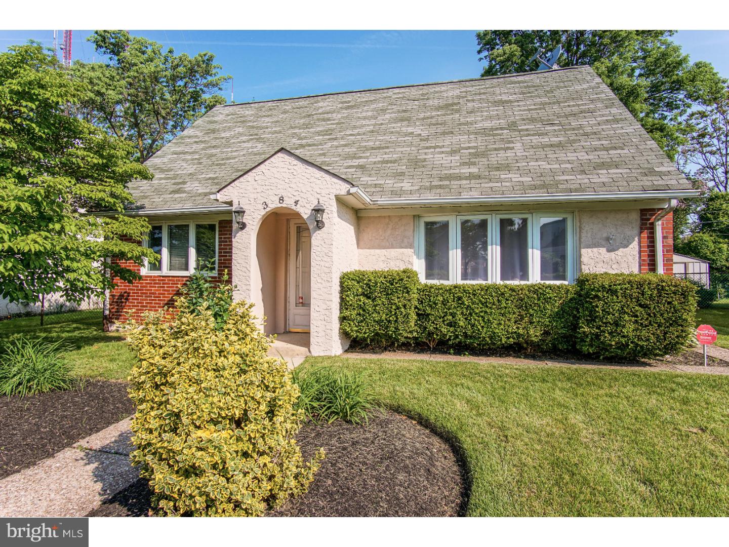 ROXBOROUGH - Residential