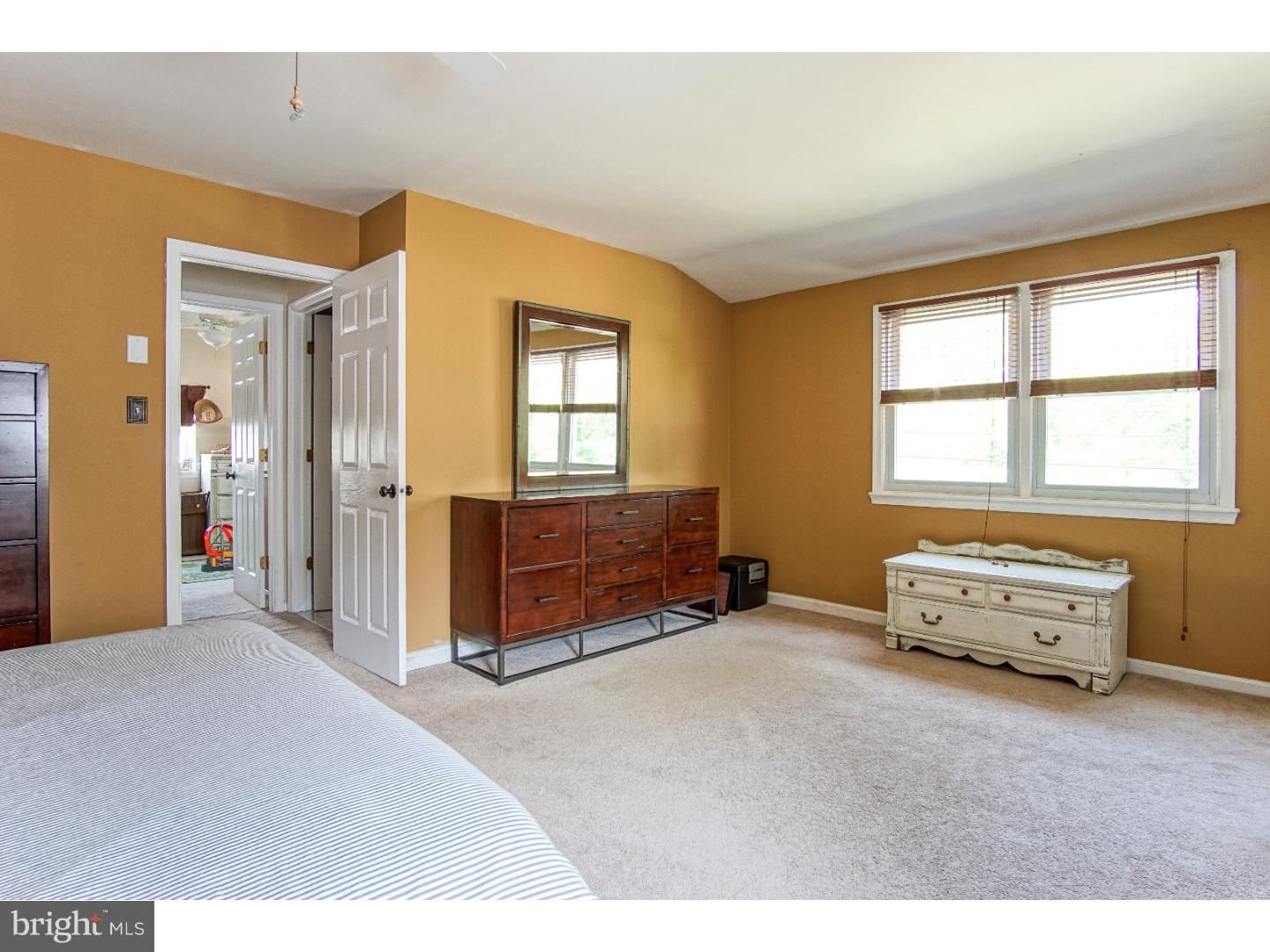 ROXBOROUGH - Residential