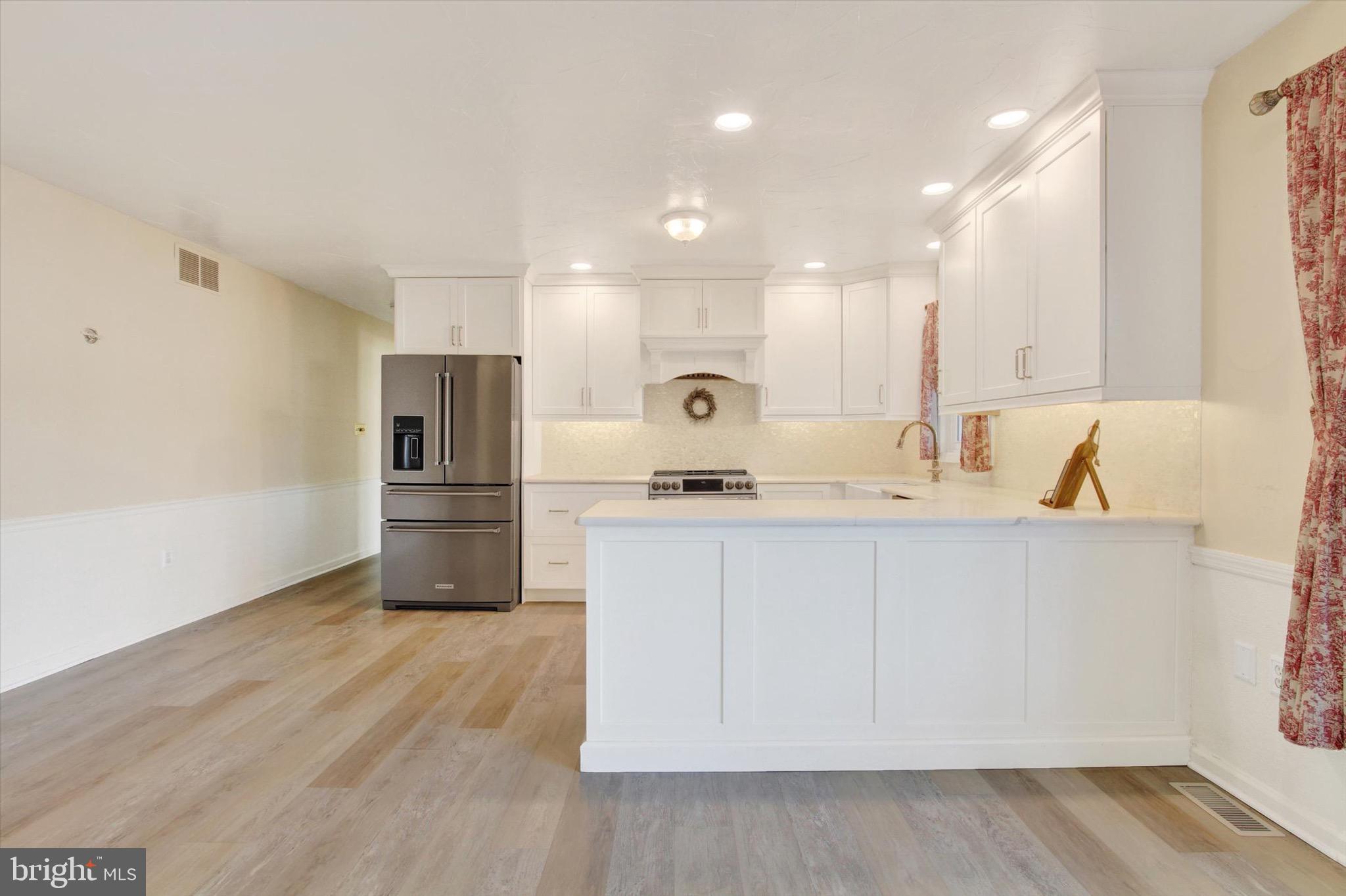 NORTHVIEW ACRES - Residential