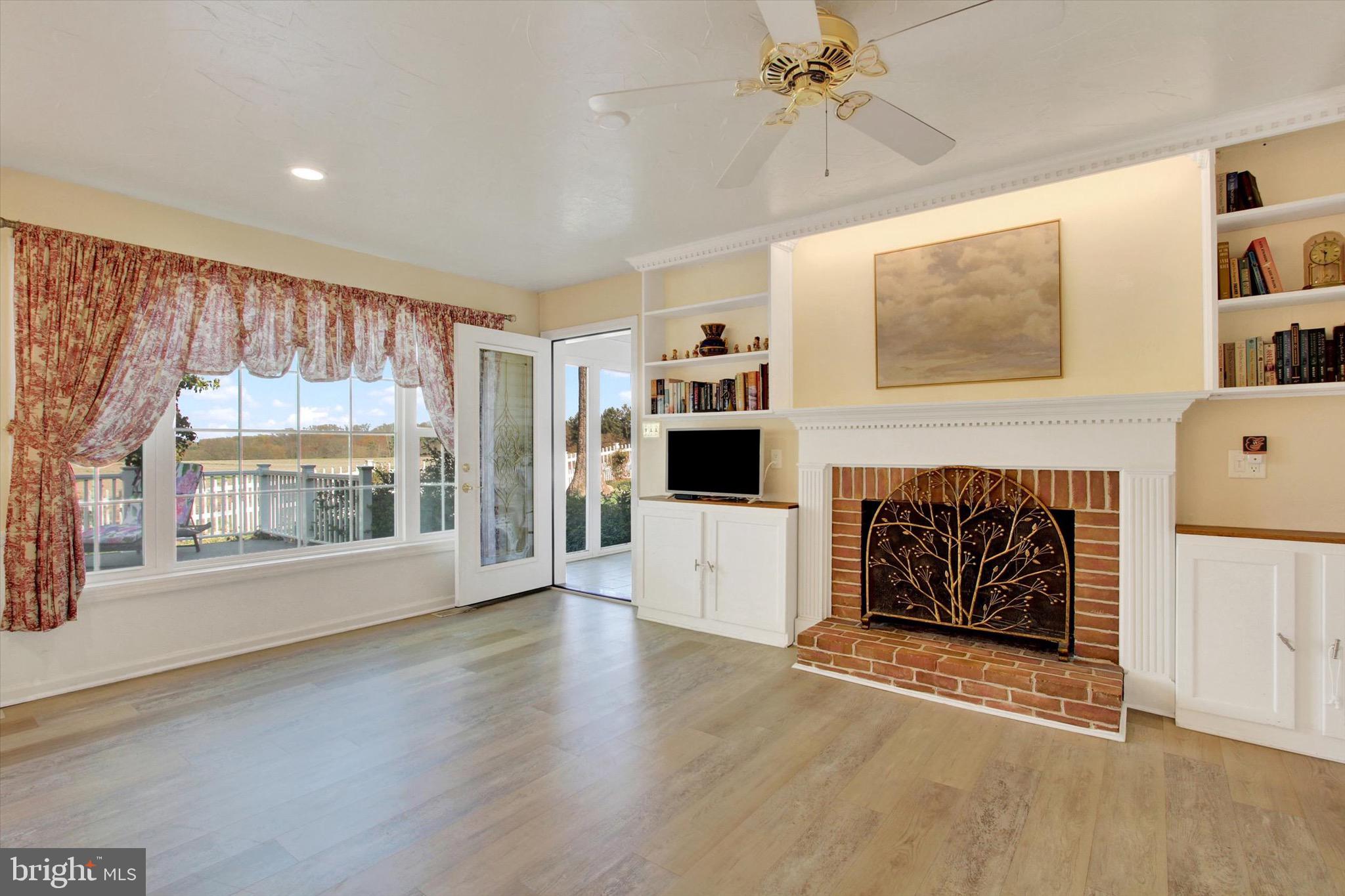 NORTHVIEW ACRES - Residential