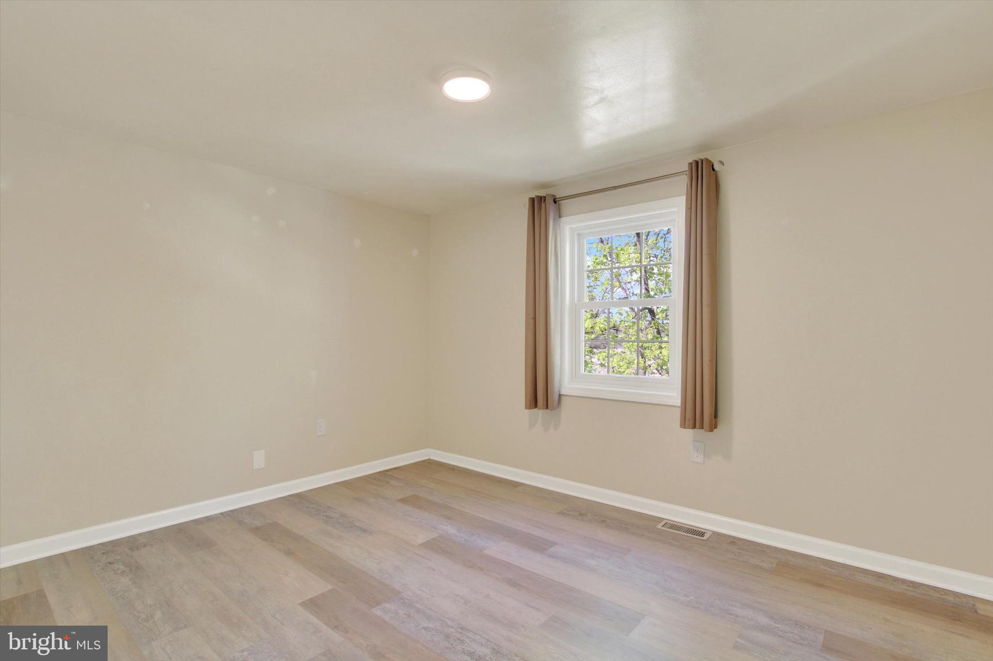 NORTHVIEW ACRES - Residential