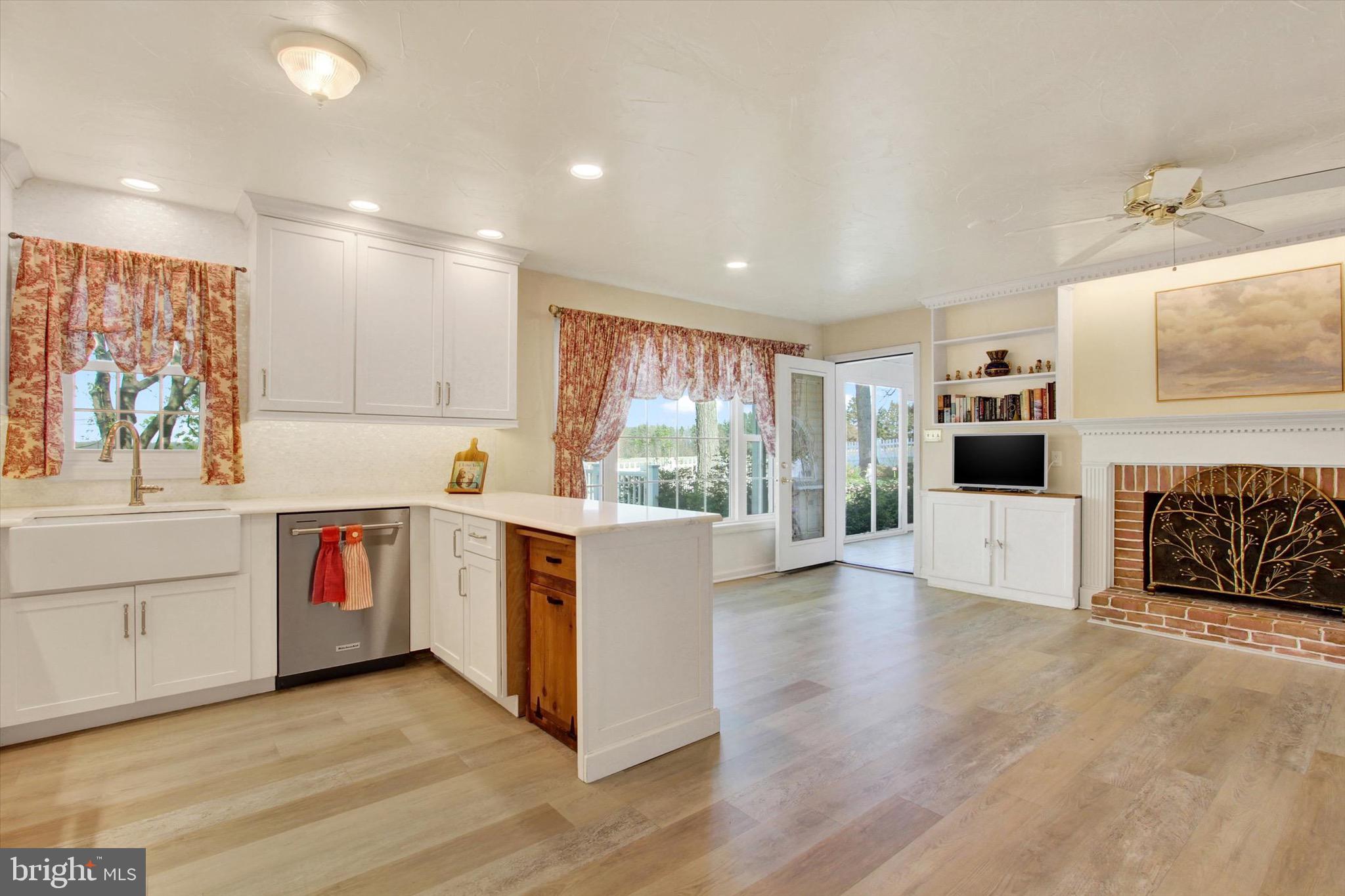 NORTHVIEW ACRES - Residential