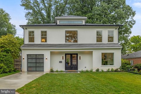 8609 WOODBROOK LANE CHEVY CHASE MD 20815