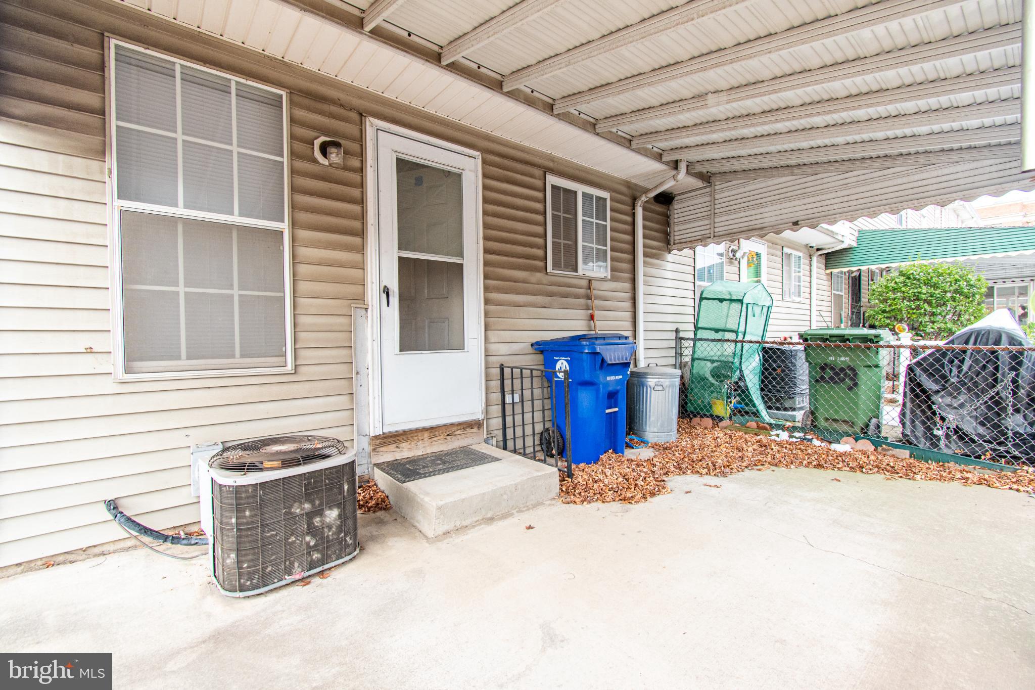 SANDTOWN-WINCHESTER - Residential