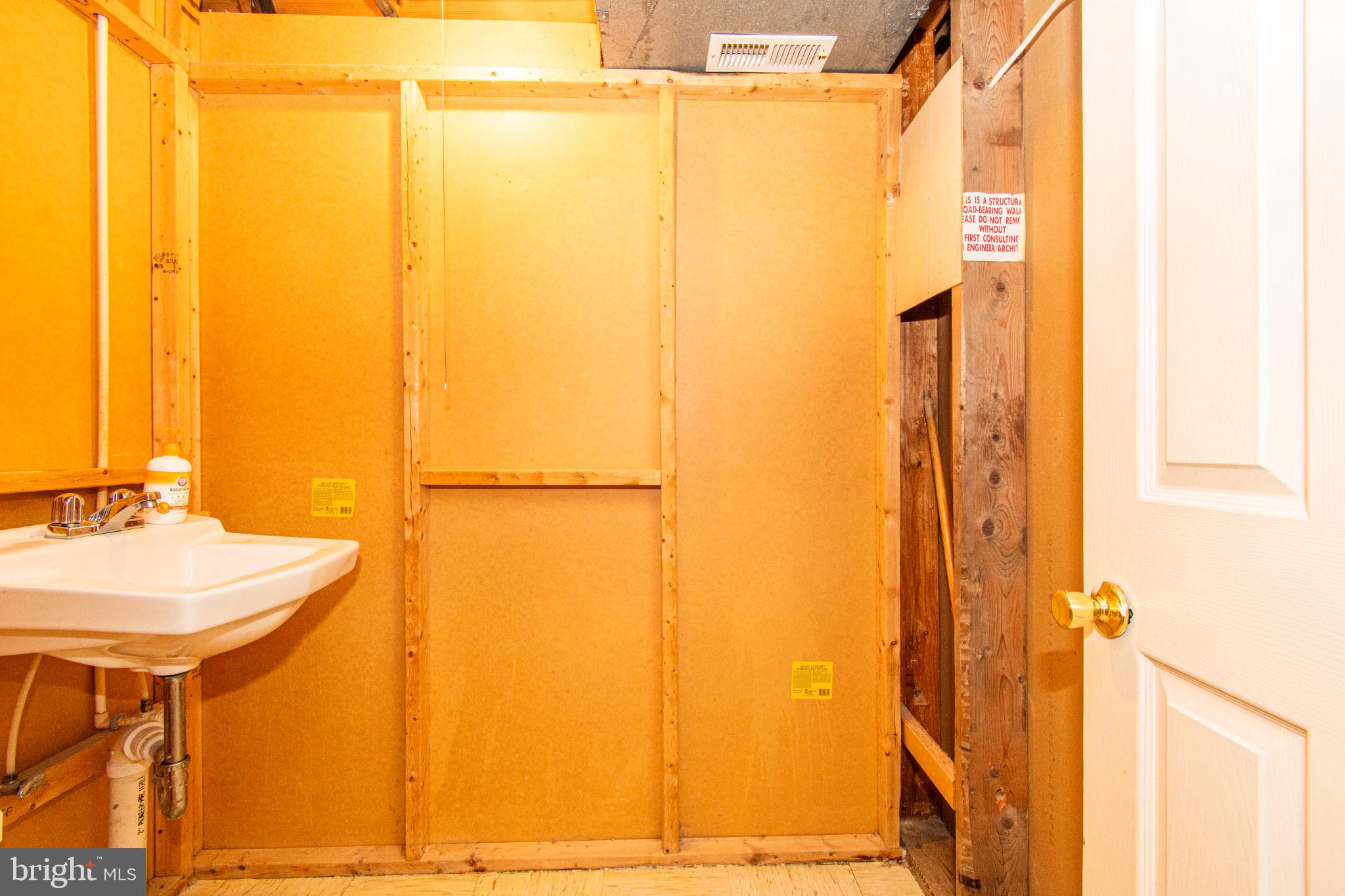 SANDTOWN-WINCHESTER - Residential