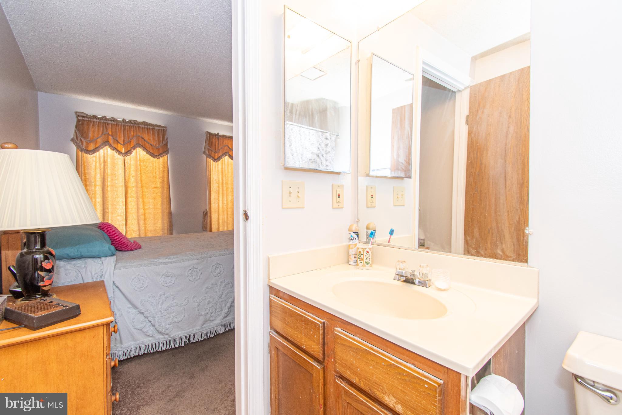 SANDTOWN-WINCHESTER - Residential