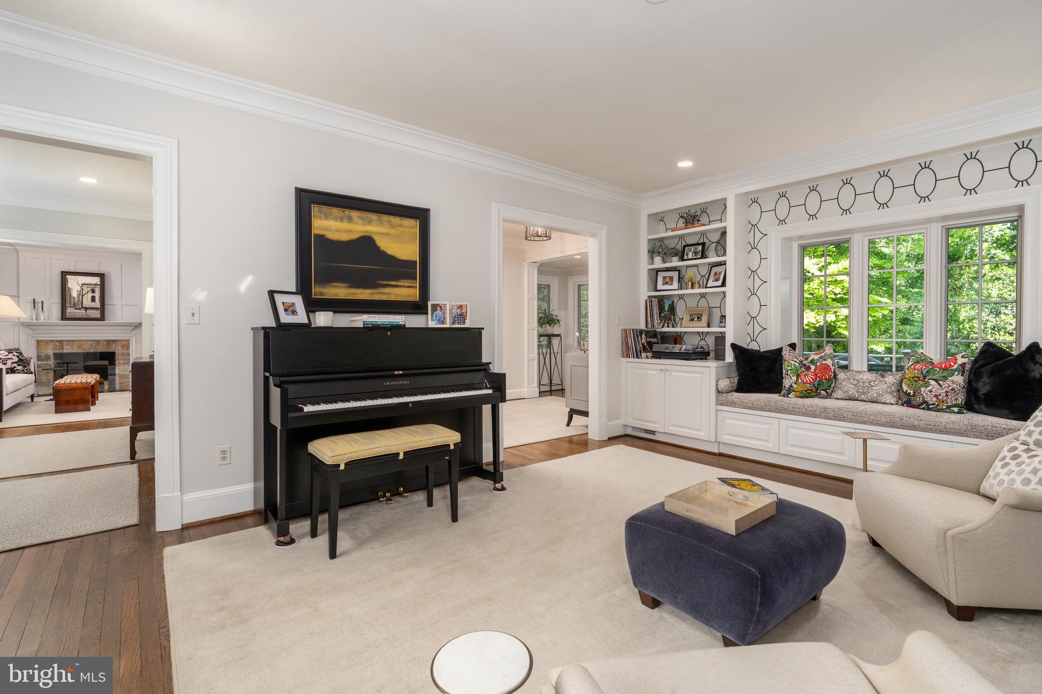 SPRING VALLEY - Residential