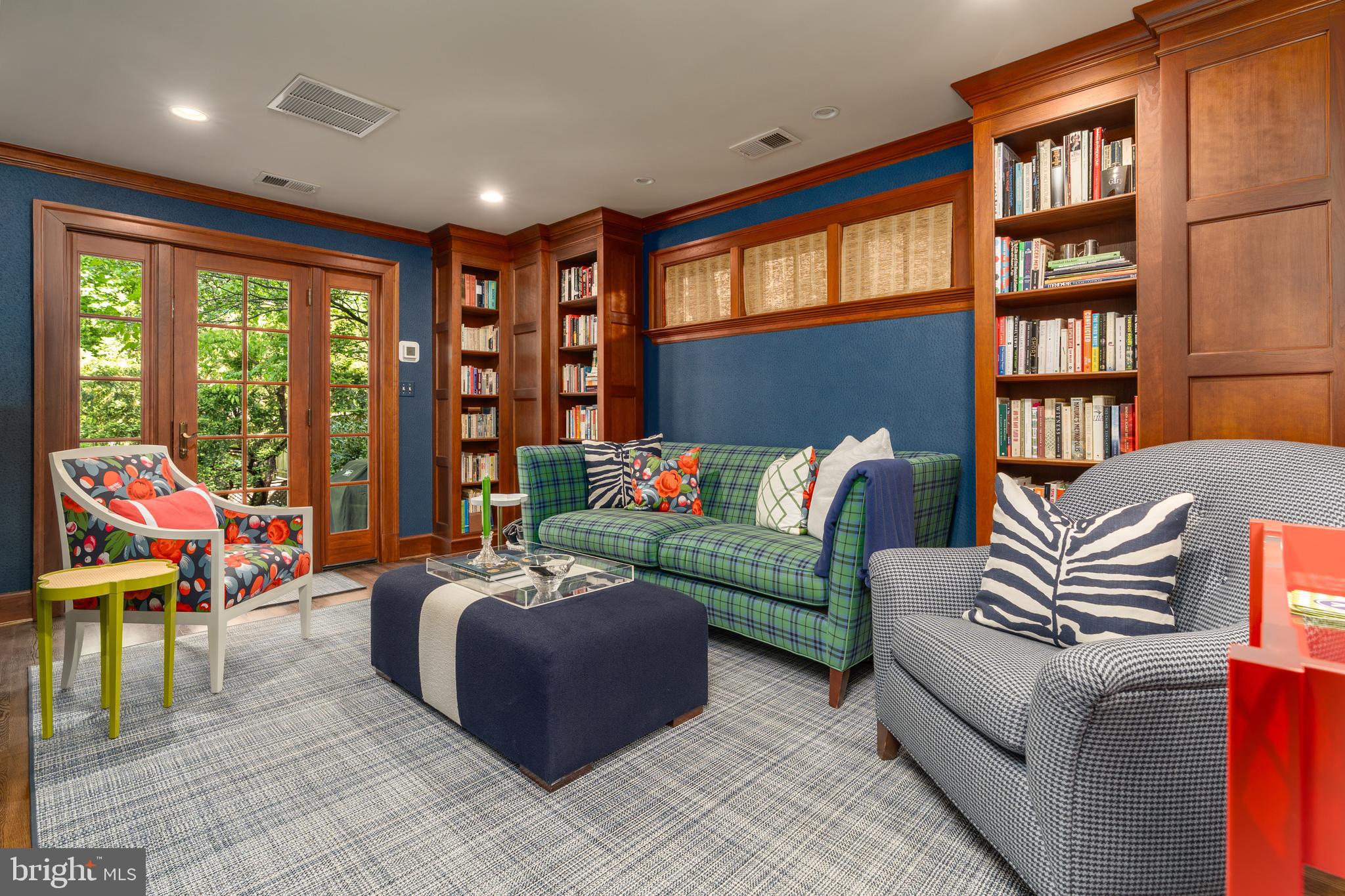 SPRING VALLEY - Residential