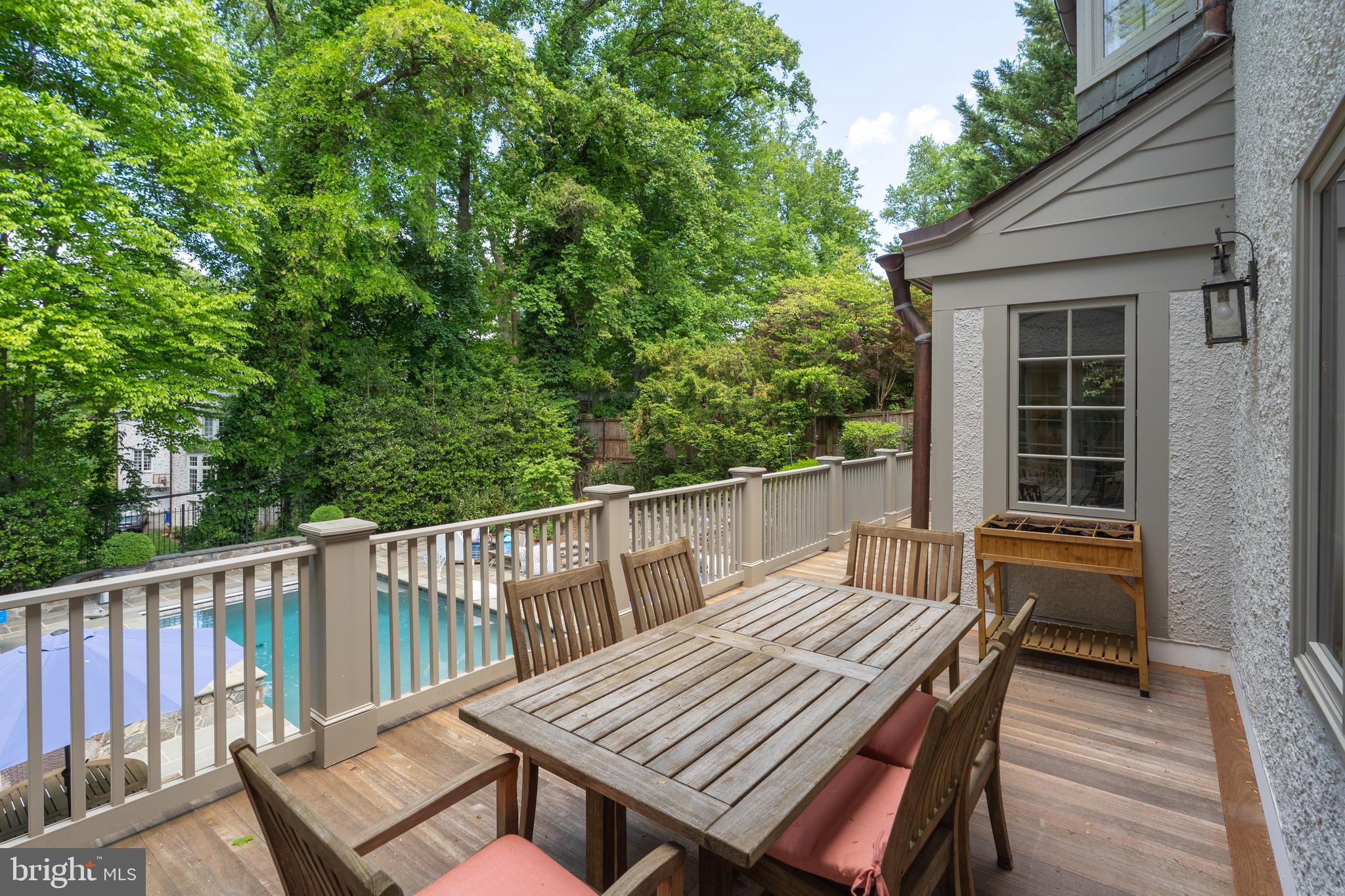 SPRING VALLEY - Residential