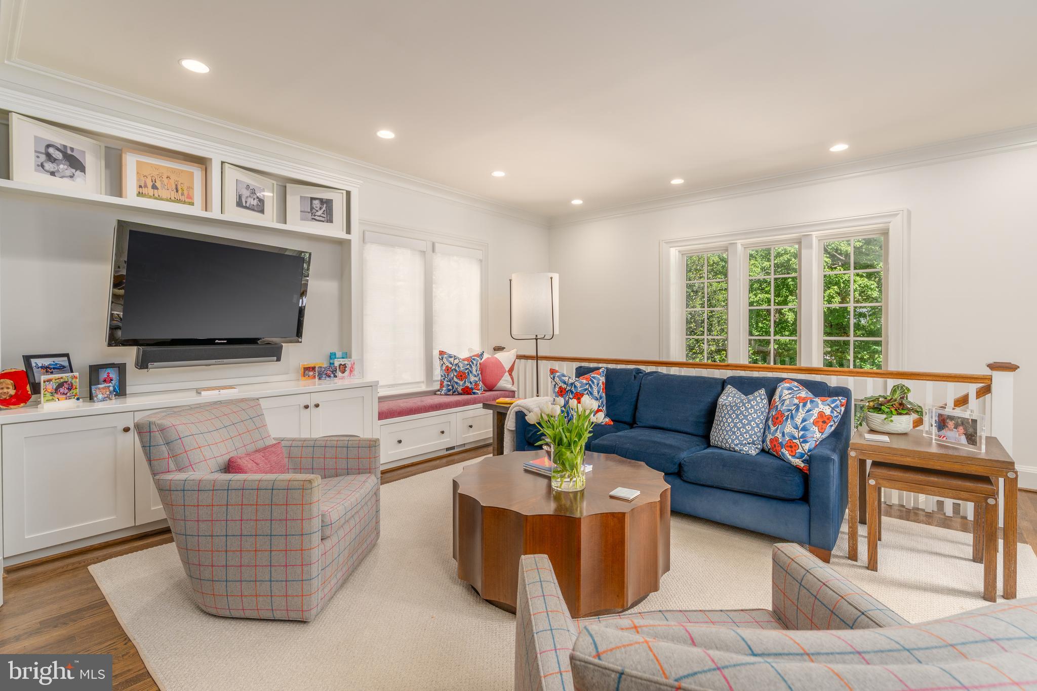 SPRING VALLEY - Residential