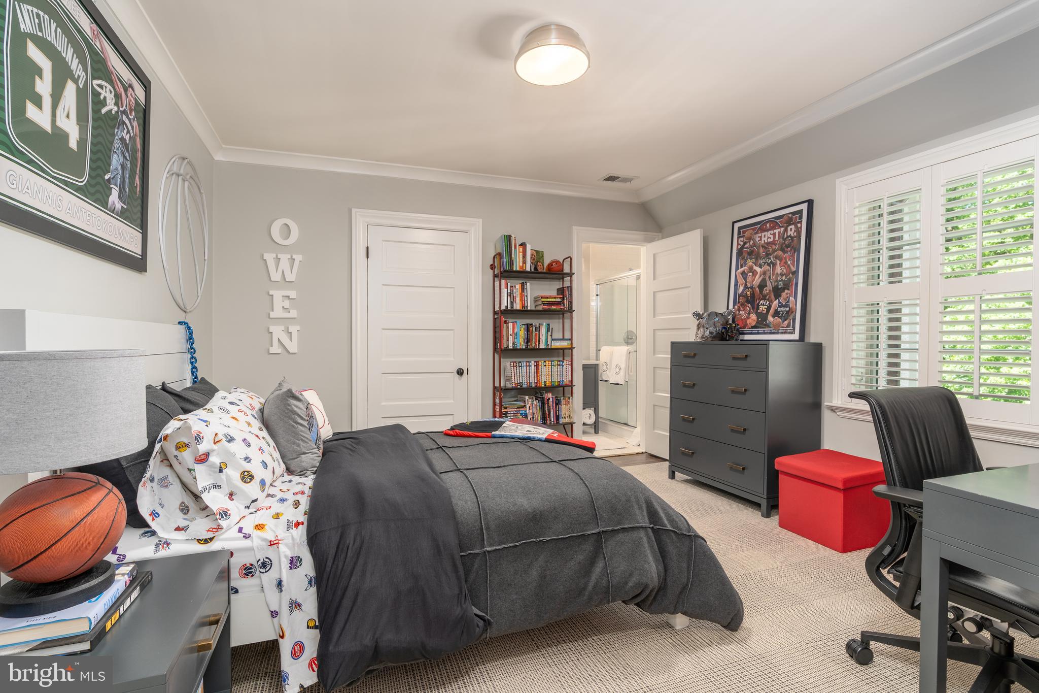 SPRING VALLEY - Residential