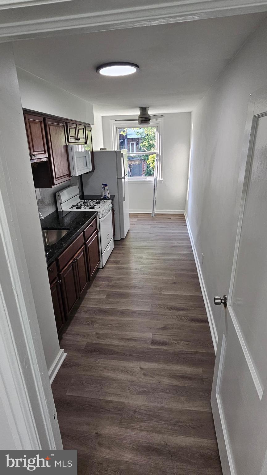 CRESCENTVILLE - Residential Lease