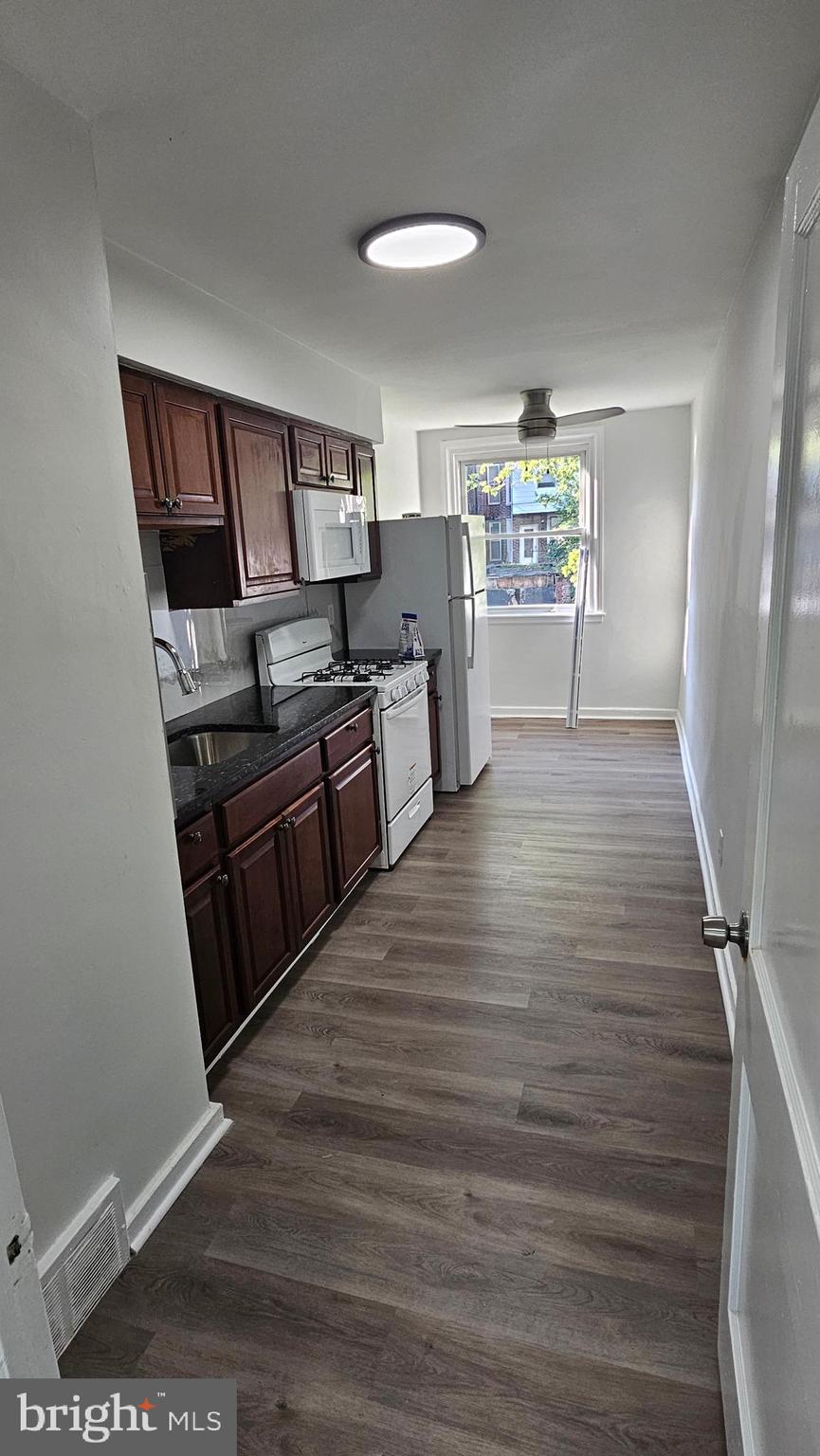 CRESCENTVILLE - Residential Lease