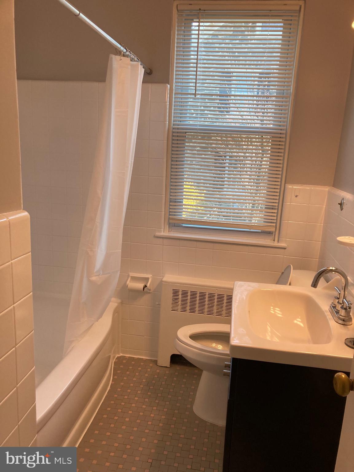 CHESTNUT HILL - Residential Income