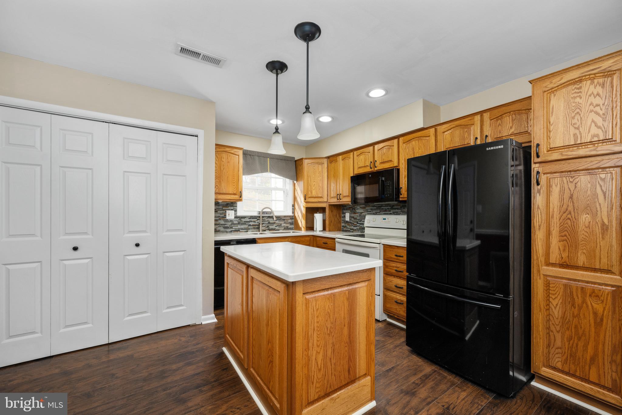 DALE CITY - Residential