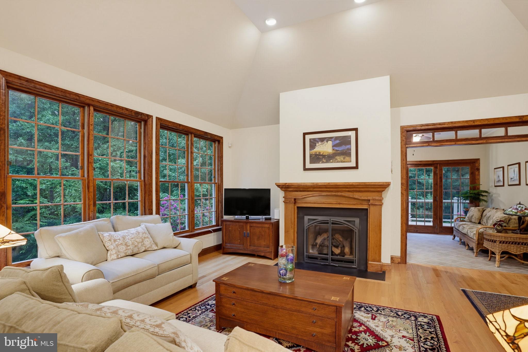 39 GLEN BROOK DRIVE