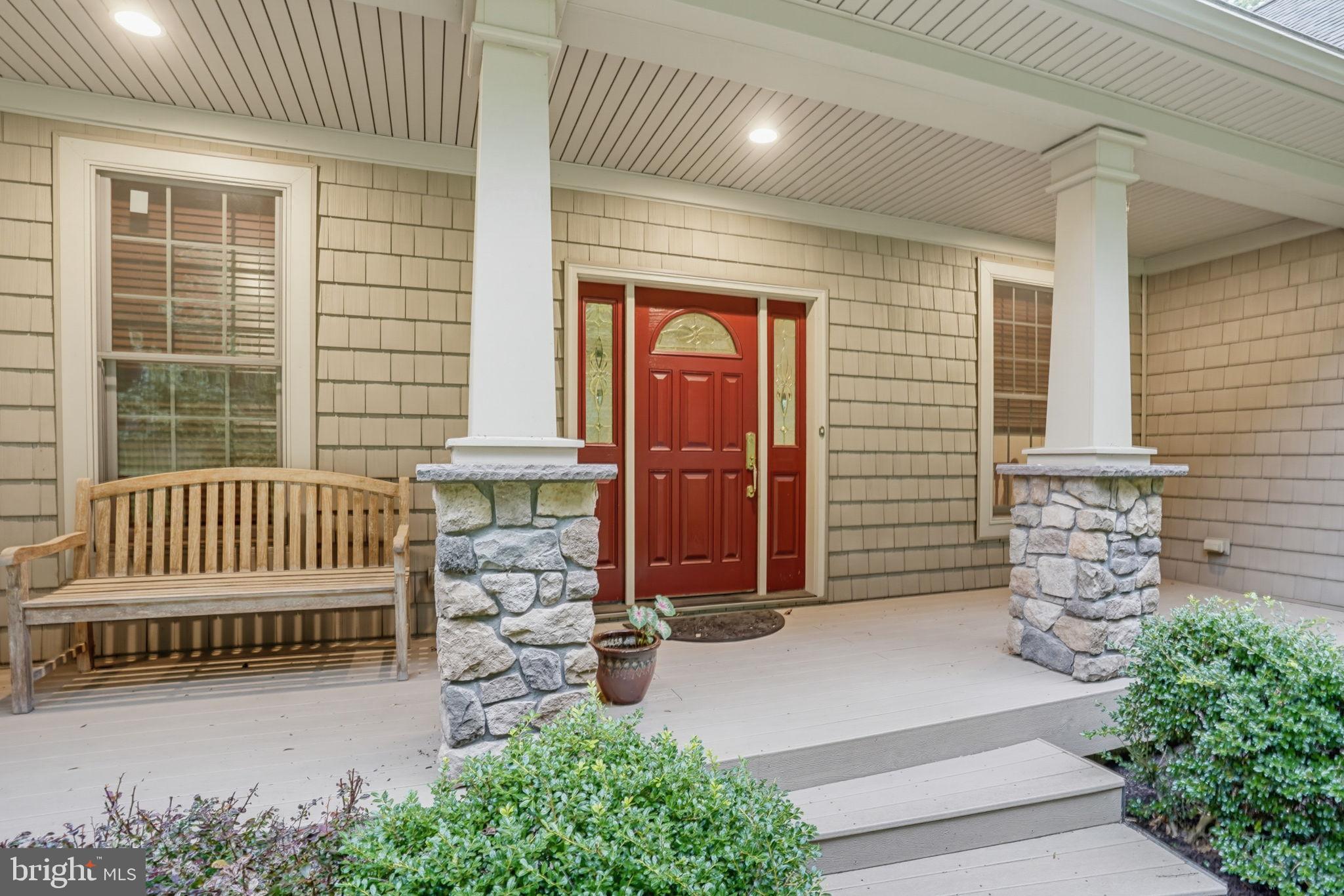 39 GLEN BROOK DRIVE