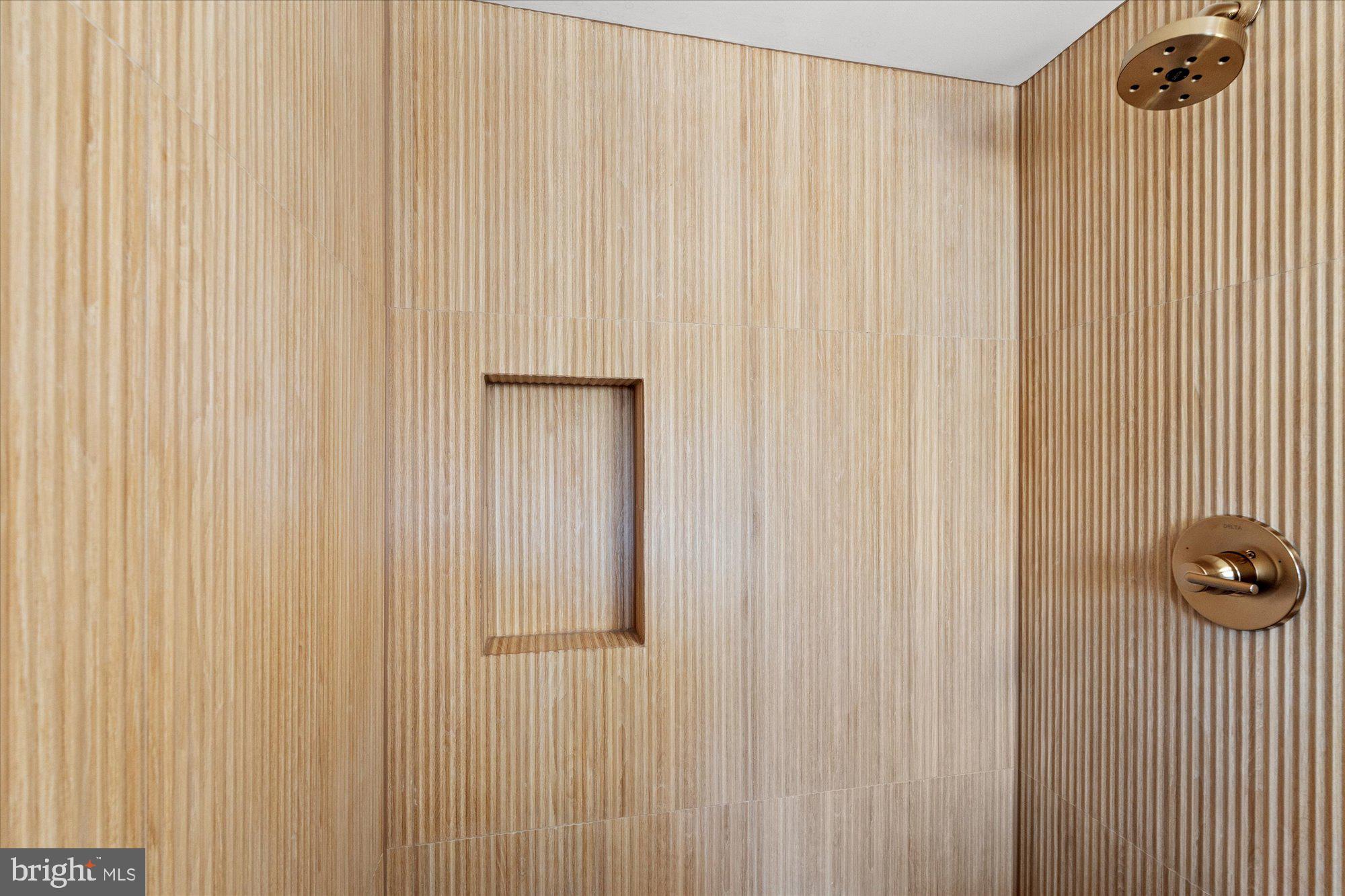 MAPLEWOOD MANOR - Residential