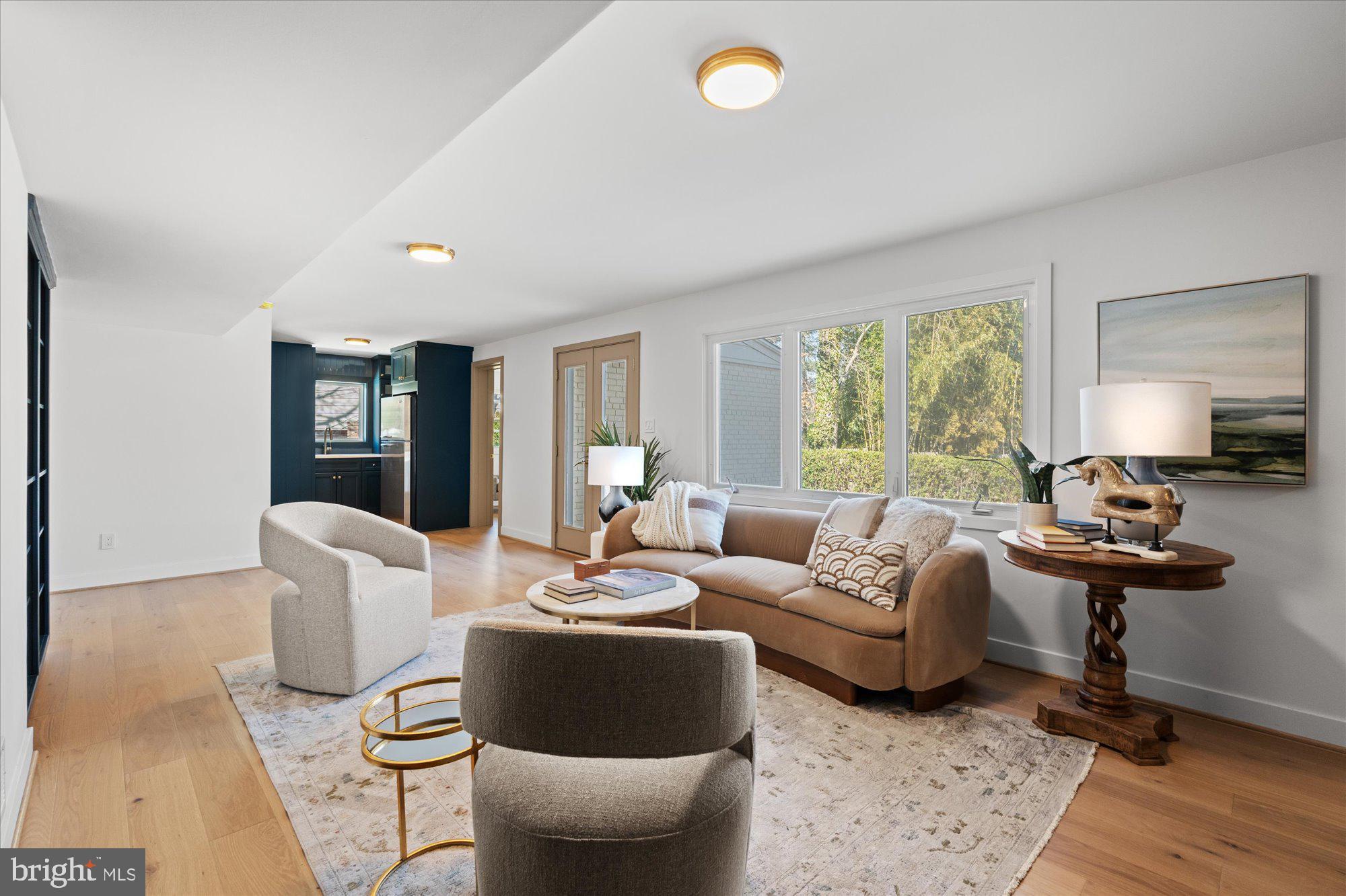 MAPLEWOOD MANOR - Residential