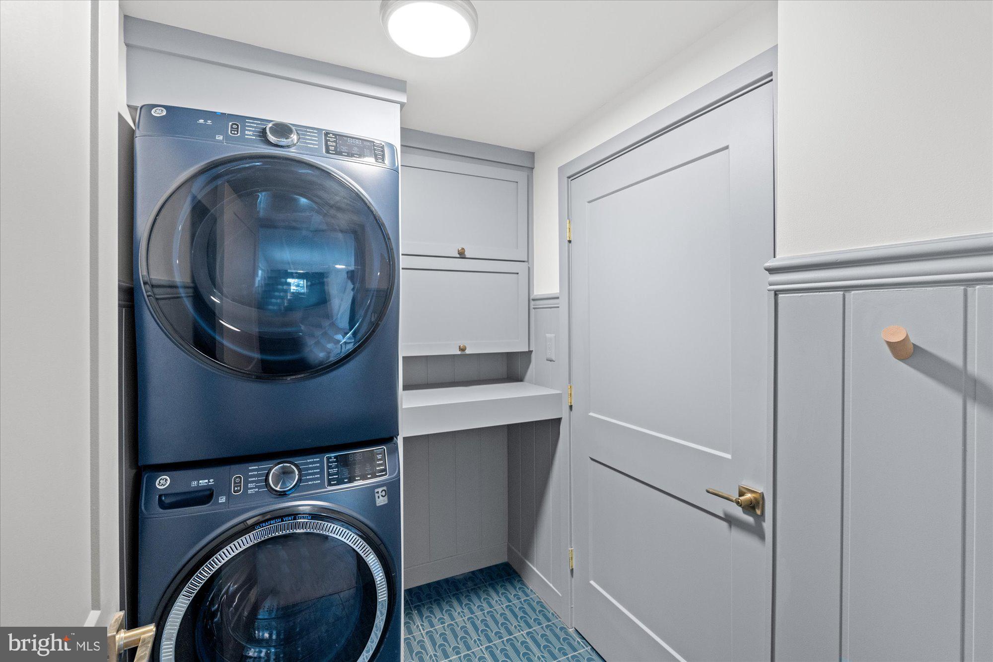 MAPLEWOOD MANOR - Residential