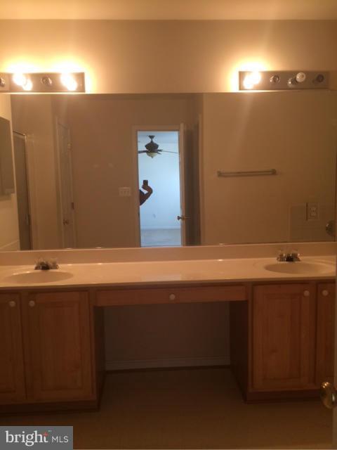 INDEPENDENCE/UNIV VLG - Residential Lease