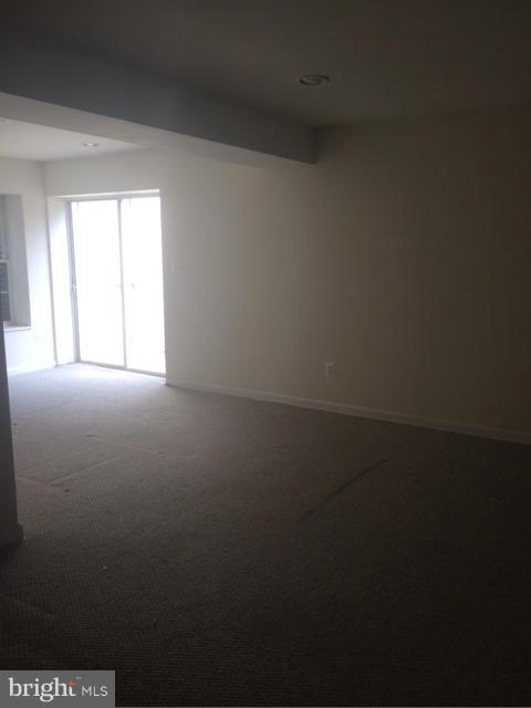 INDEPENDENCE/UNIV VLG - Residential Lease