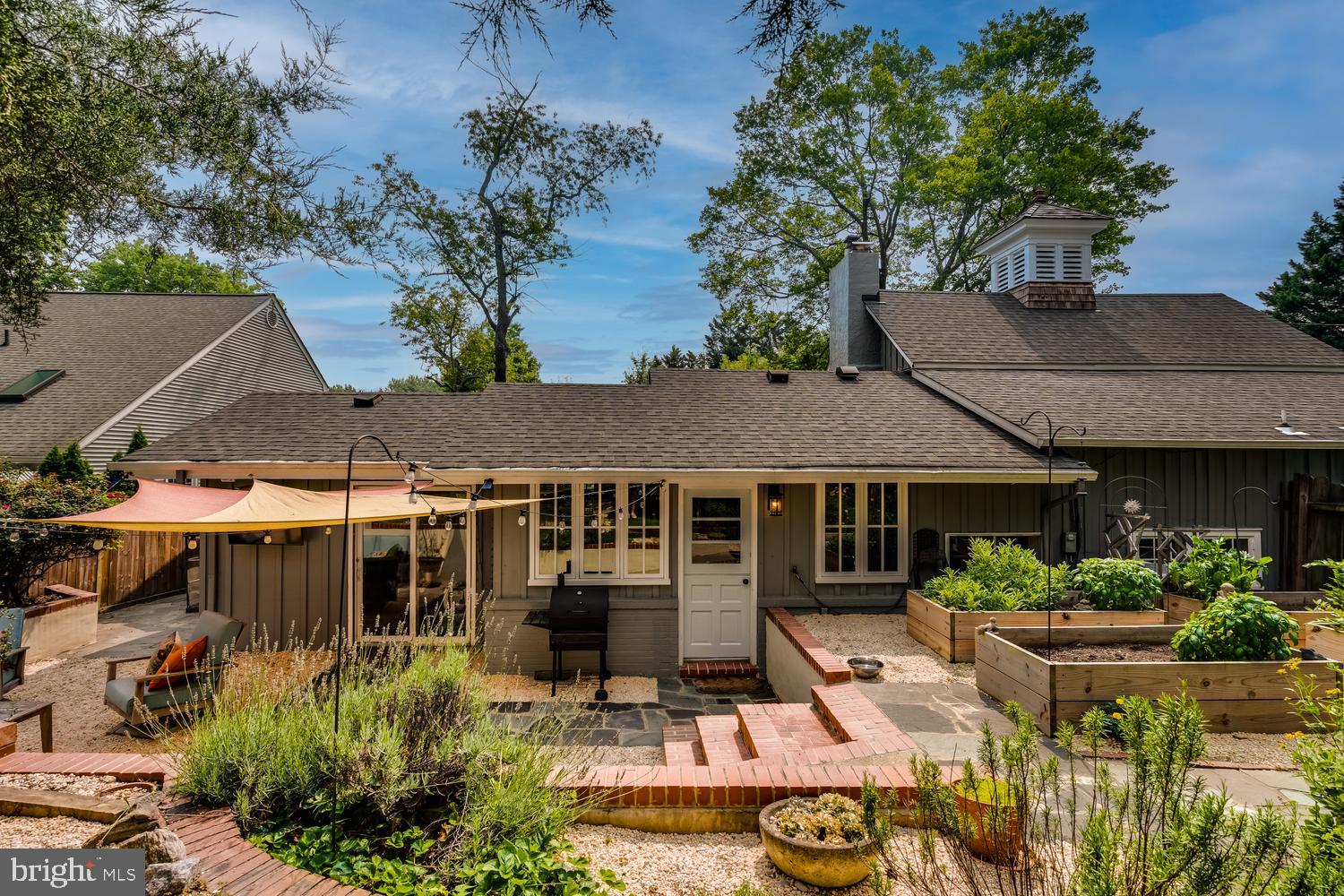 4018 ROBERTS ROAD