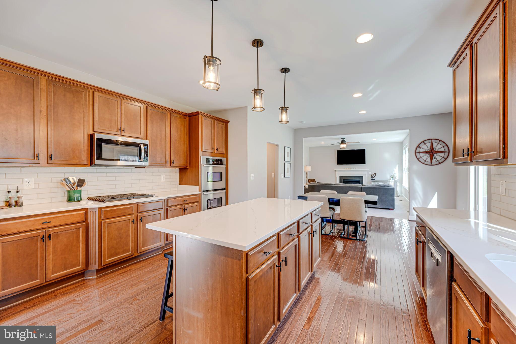 COLES RUN MANOR - Residential