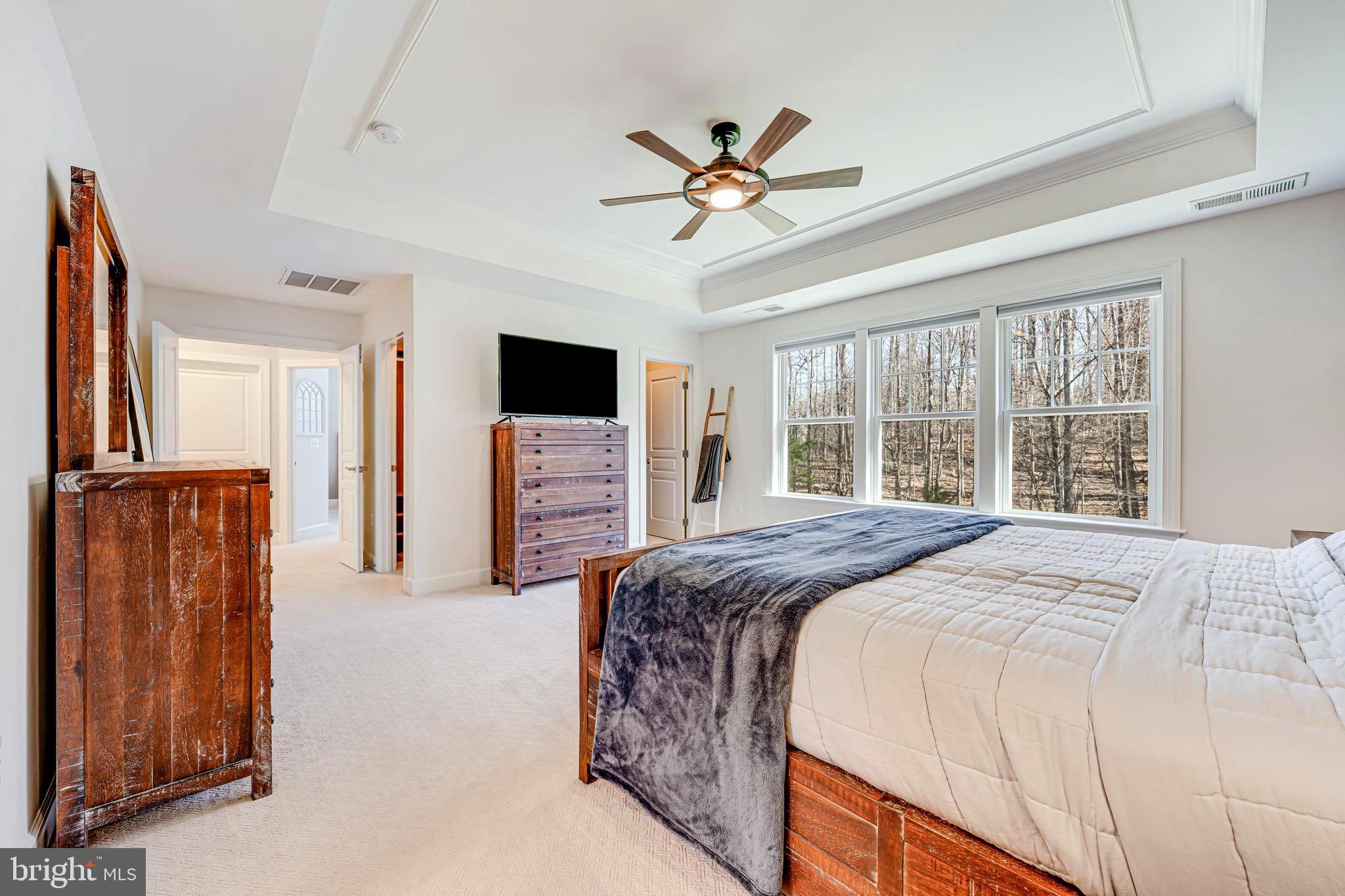 COLES RUN MANOR - Residential