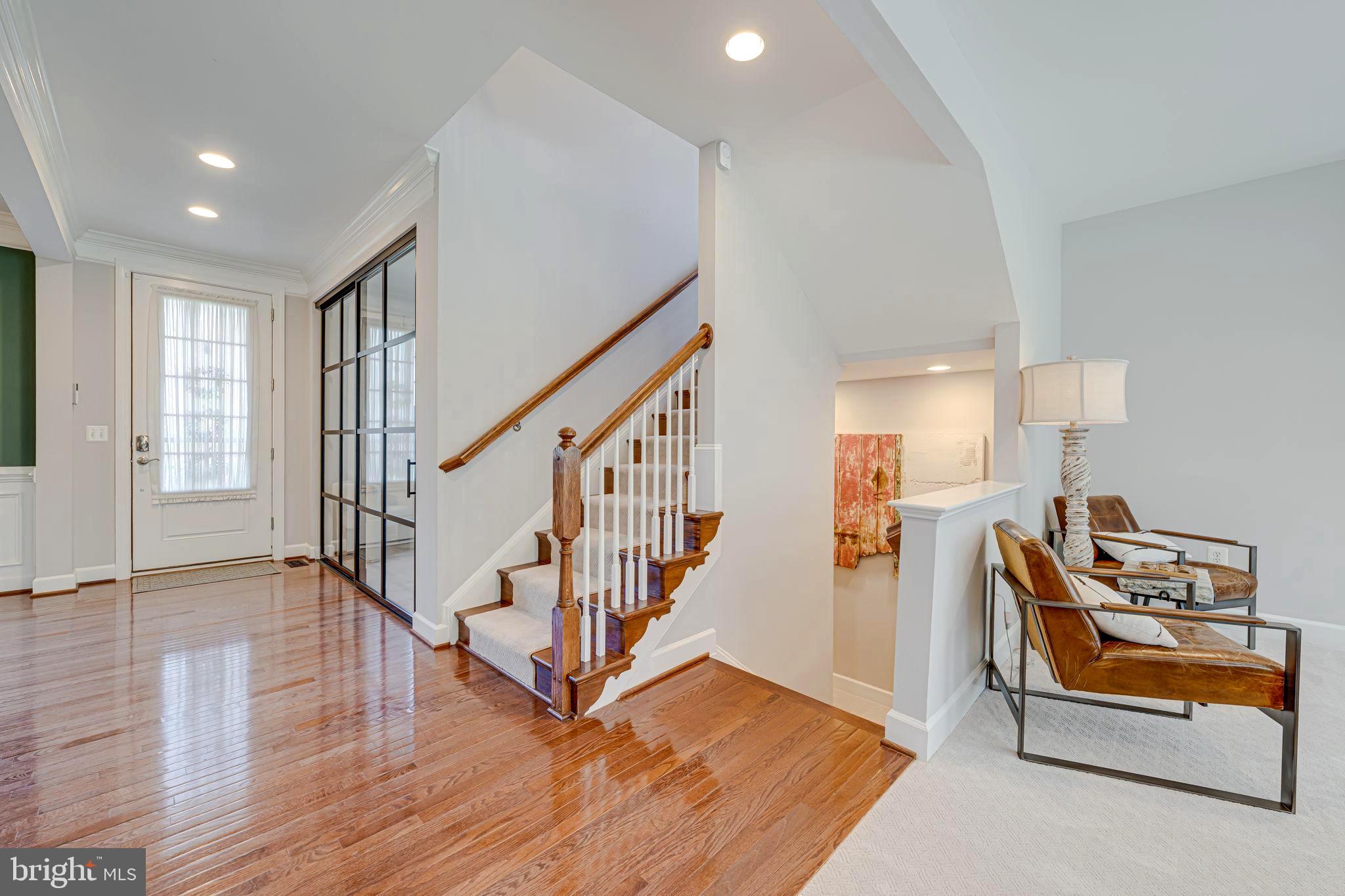 COLES RUN MANOR - Residential