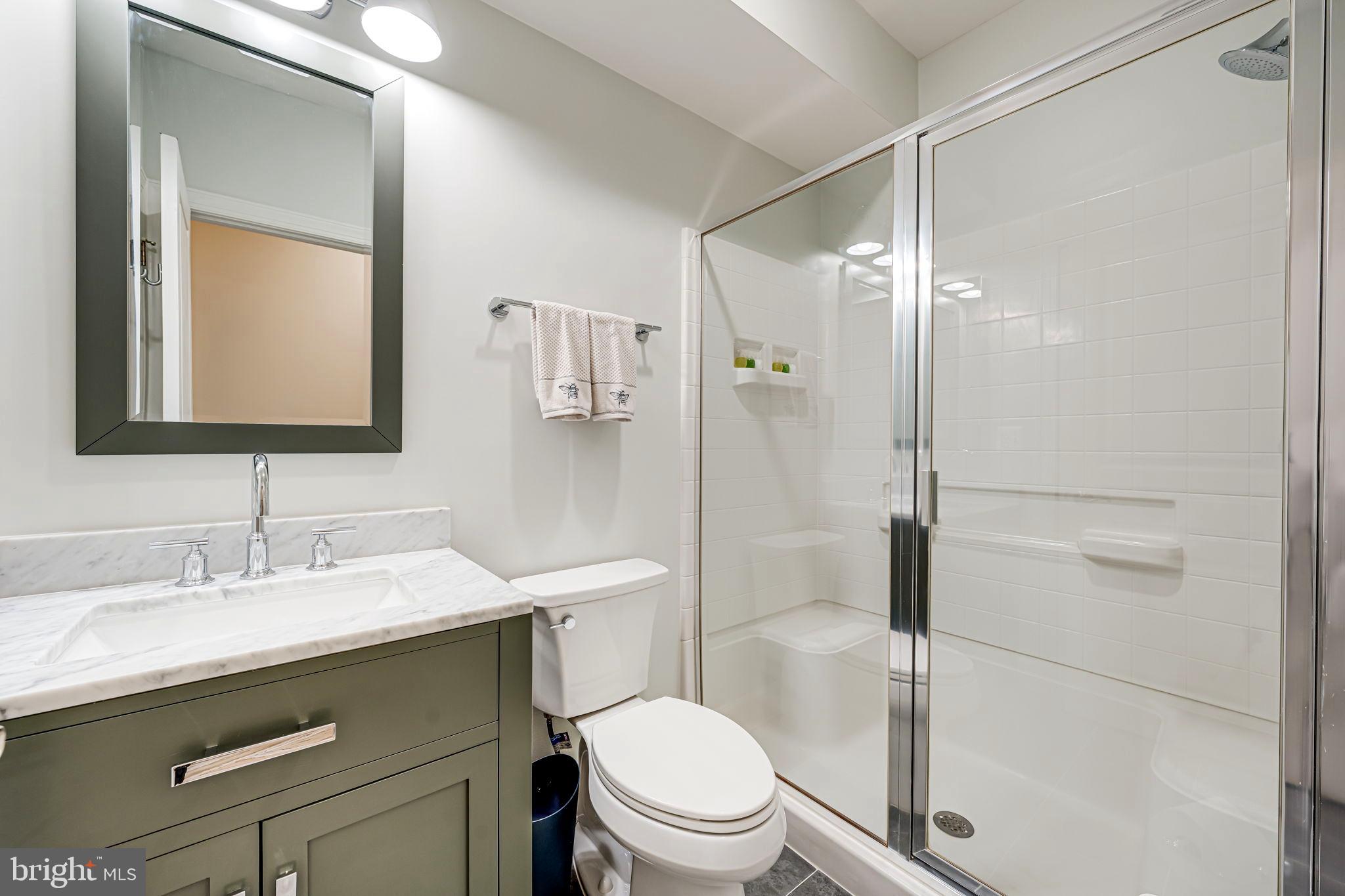 COLES RUN MANOR - Residential