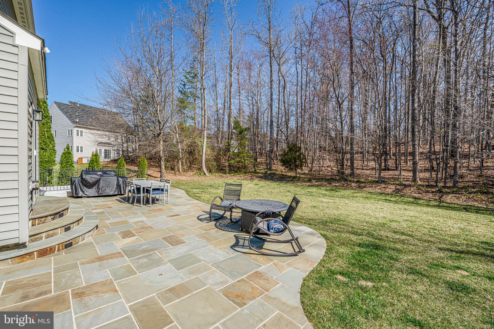 COLES RUN MANOR - Residential