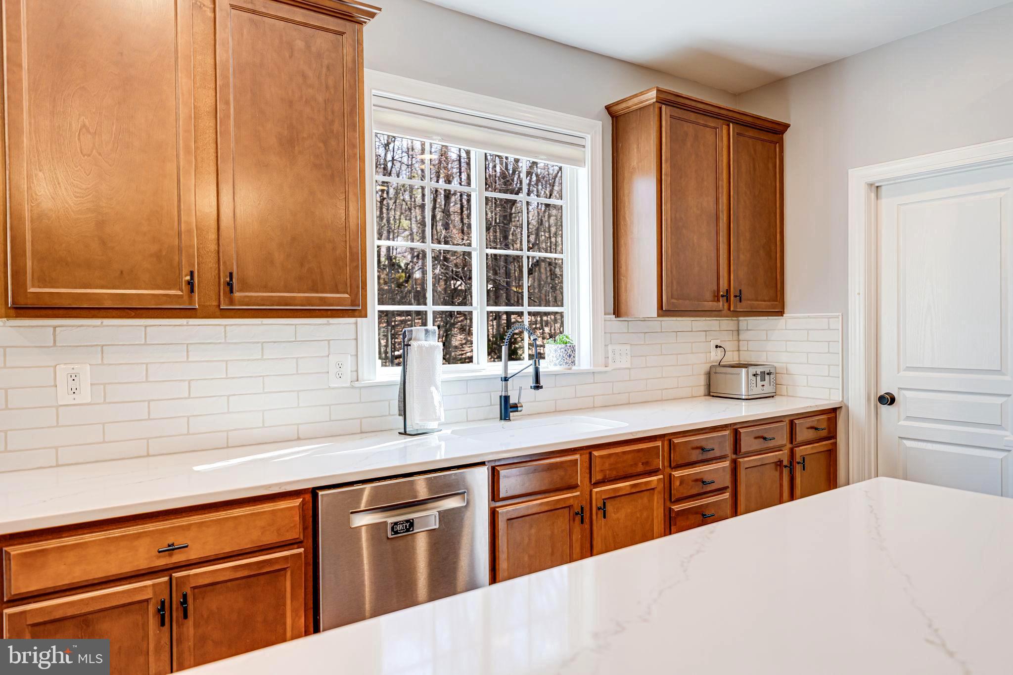 COLES RUN MANOR - Residential