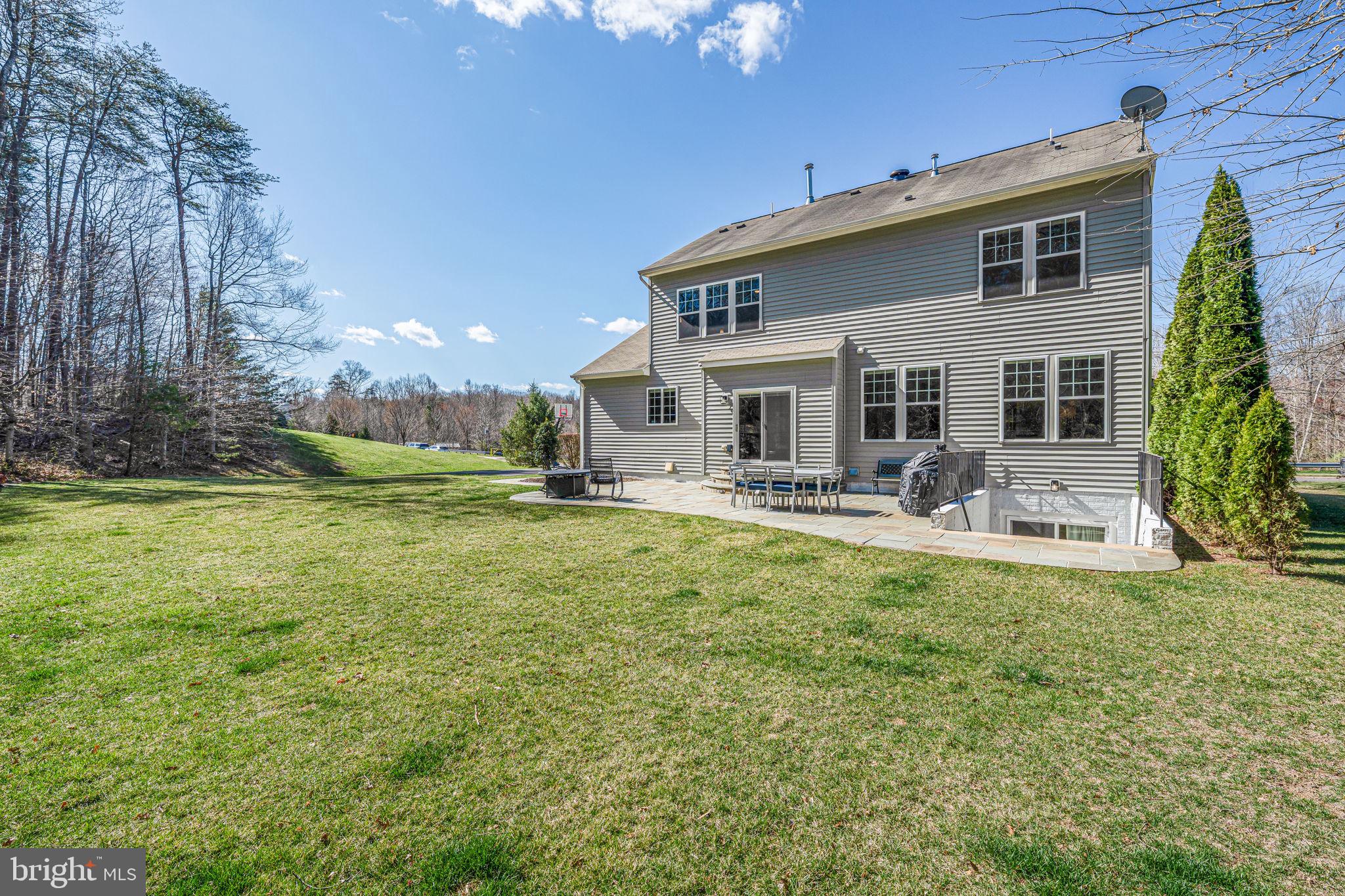 COLES RUN MANOR - Residential