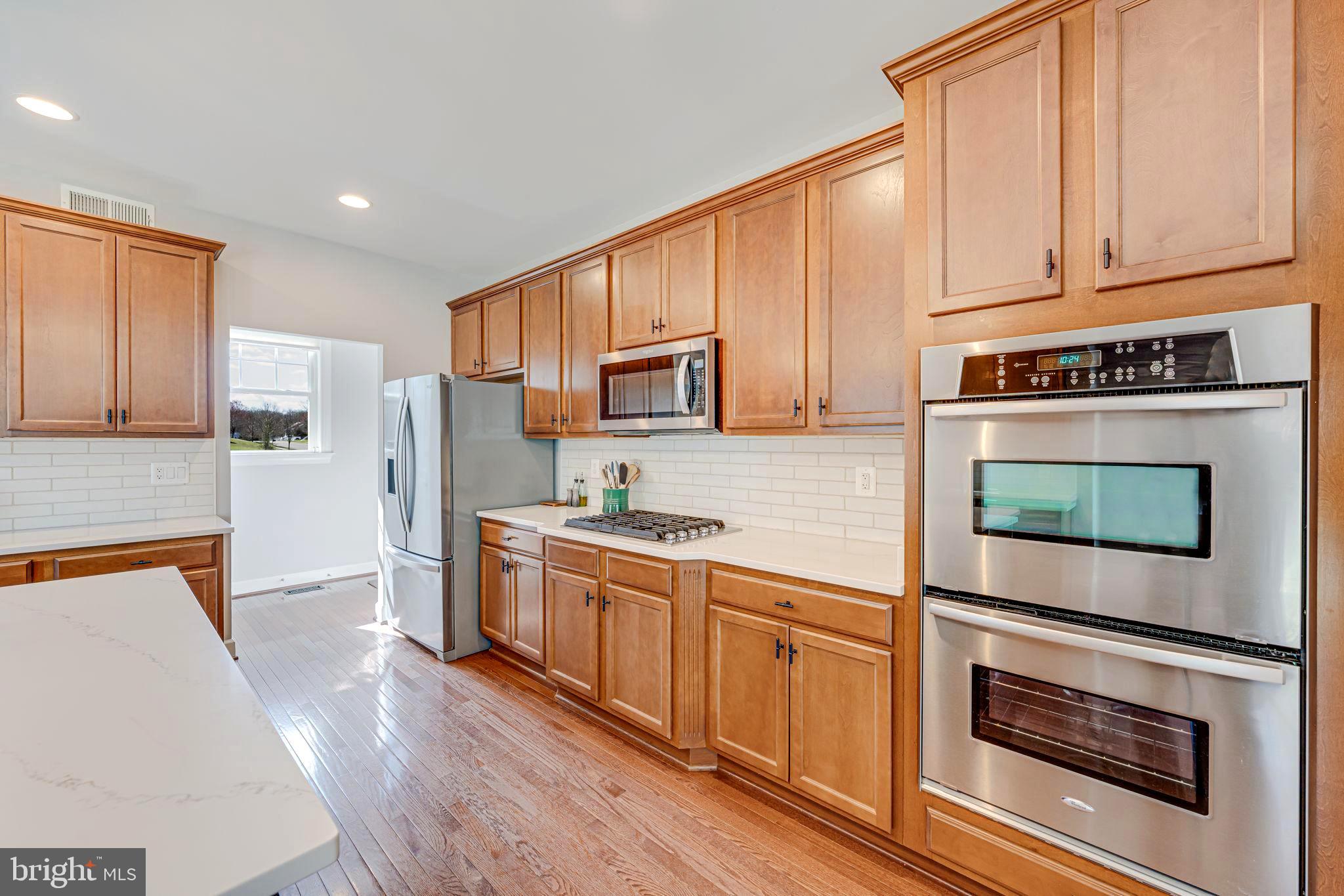 COLES RUN MANOR - Residential