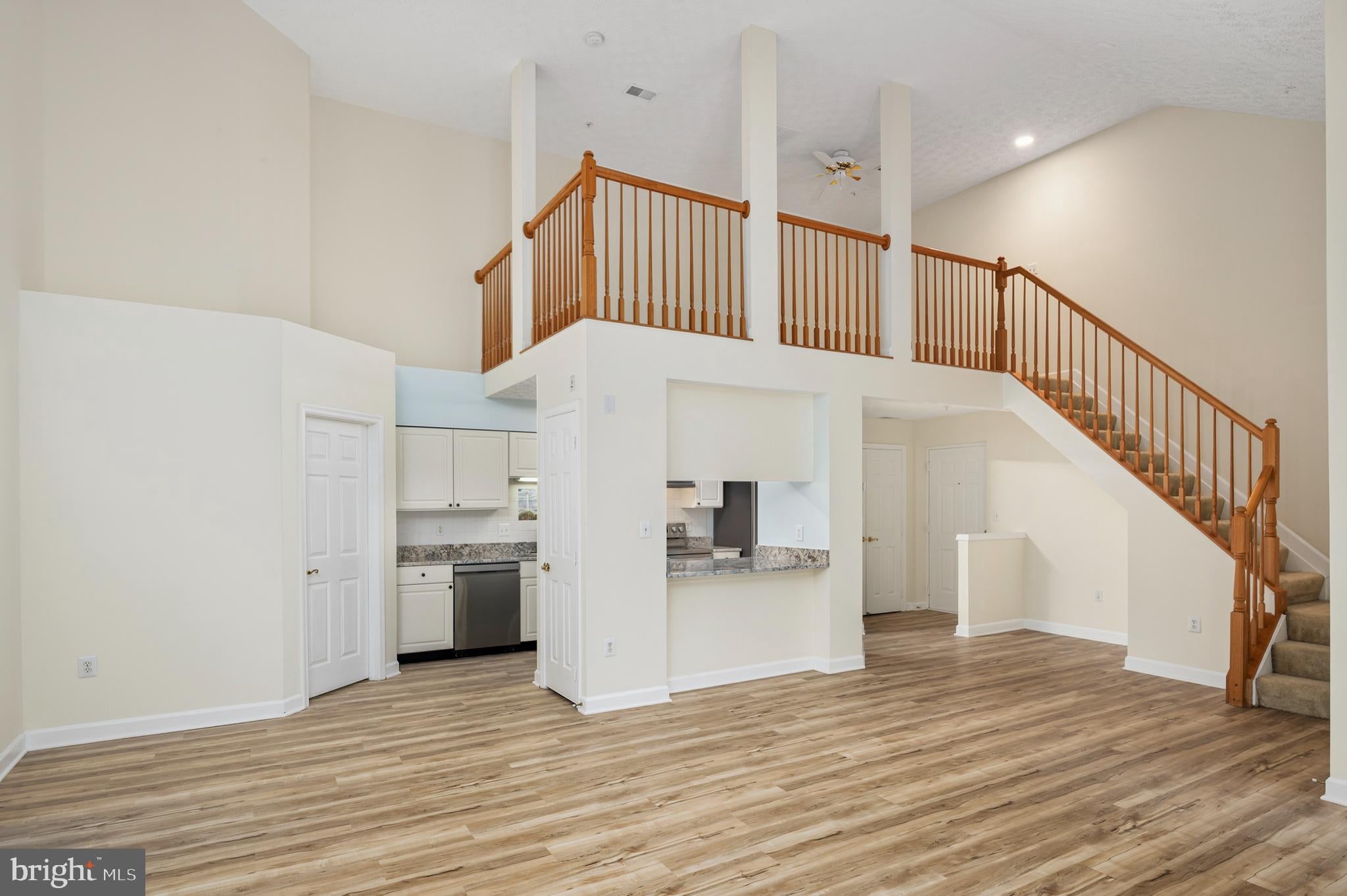 619 ADMIRAL DRIVE 401