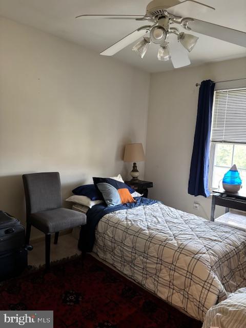 PLYMOUTH MEADOWS - Residential Lease