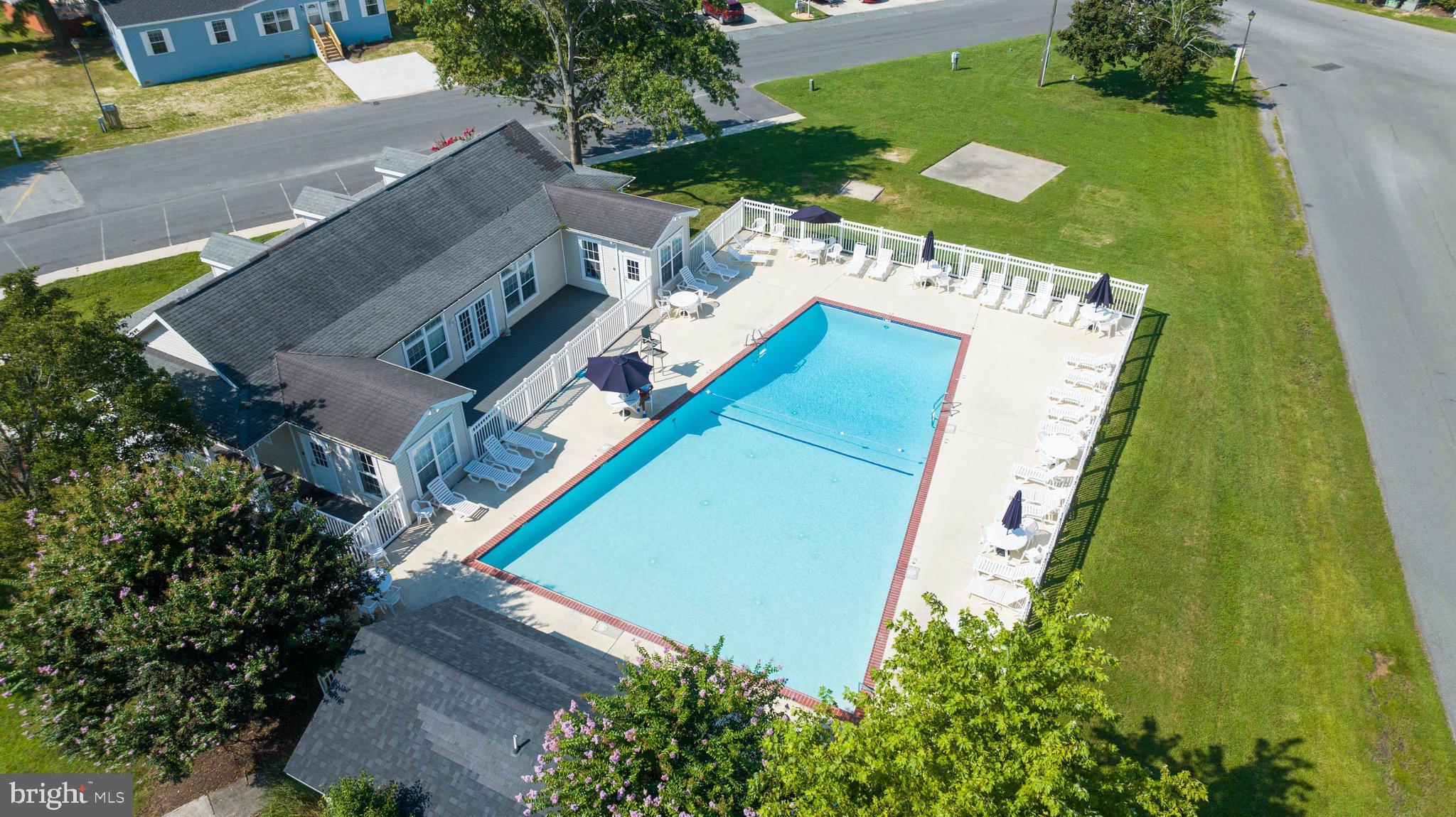 MARINERS COVE - Residential