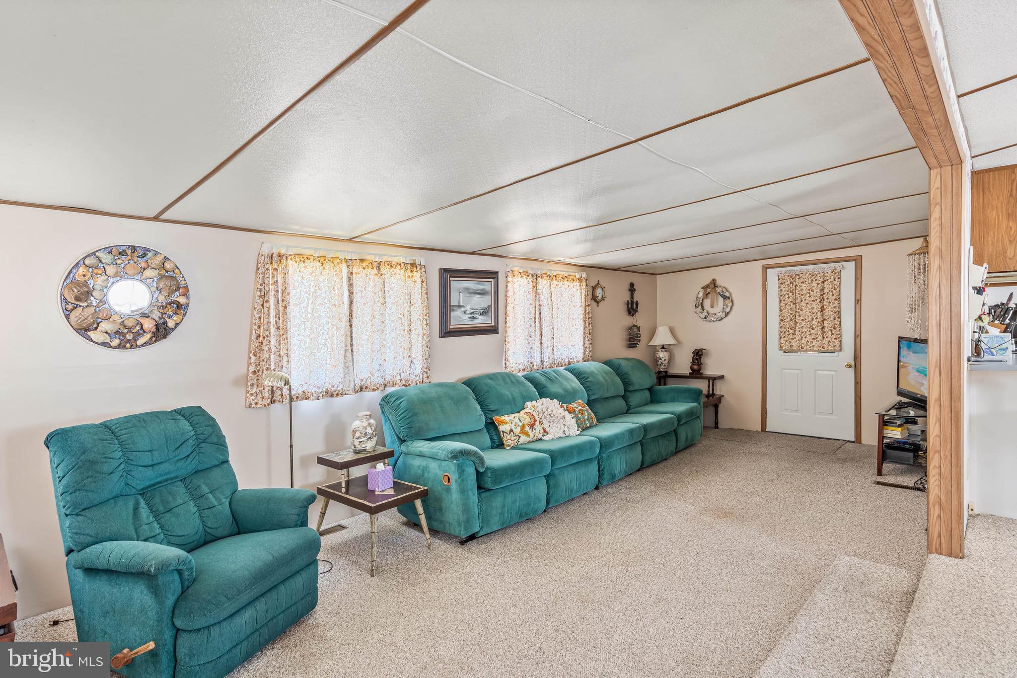 MARINERS COVE - Residential