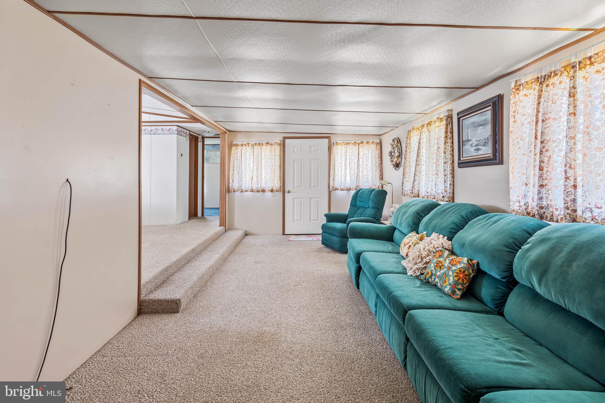 MARINERS COVE - Residential