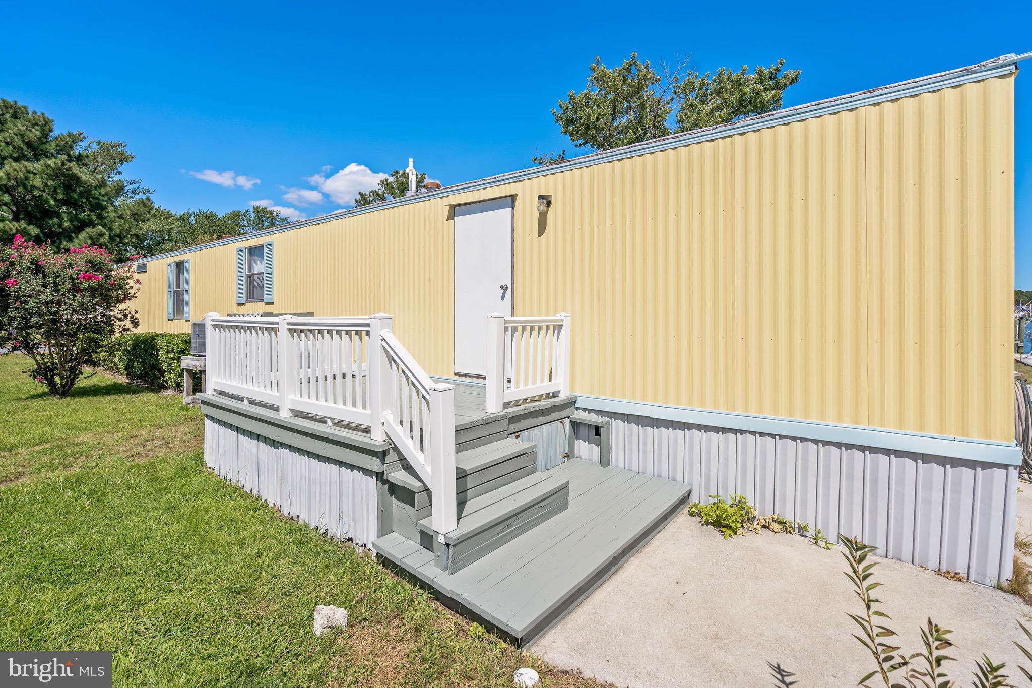 MARINERS COVE - Residential