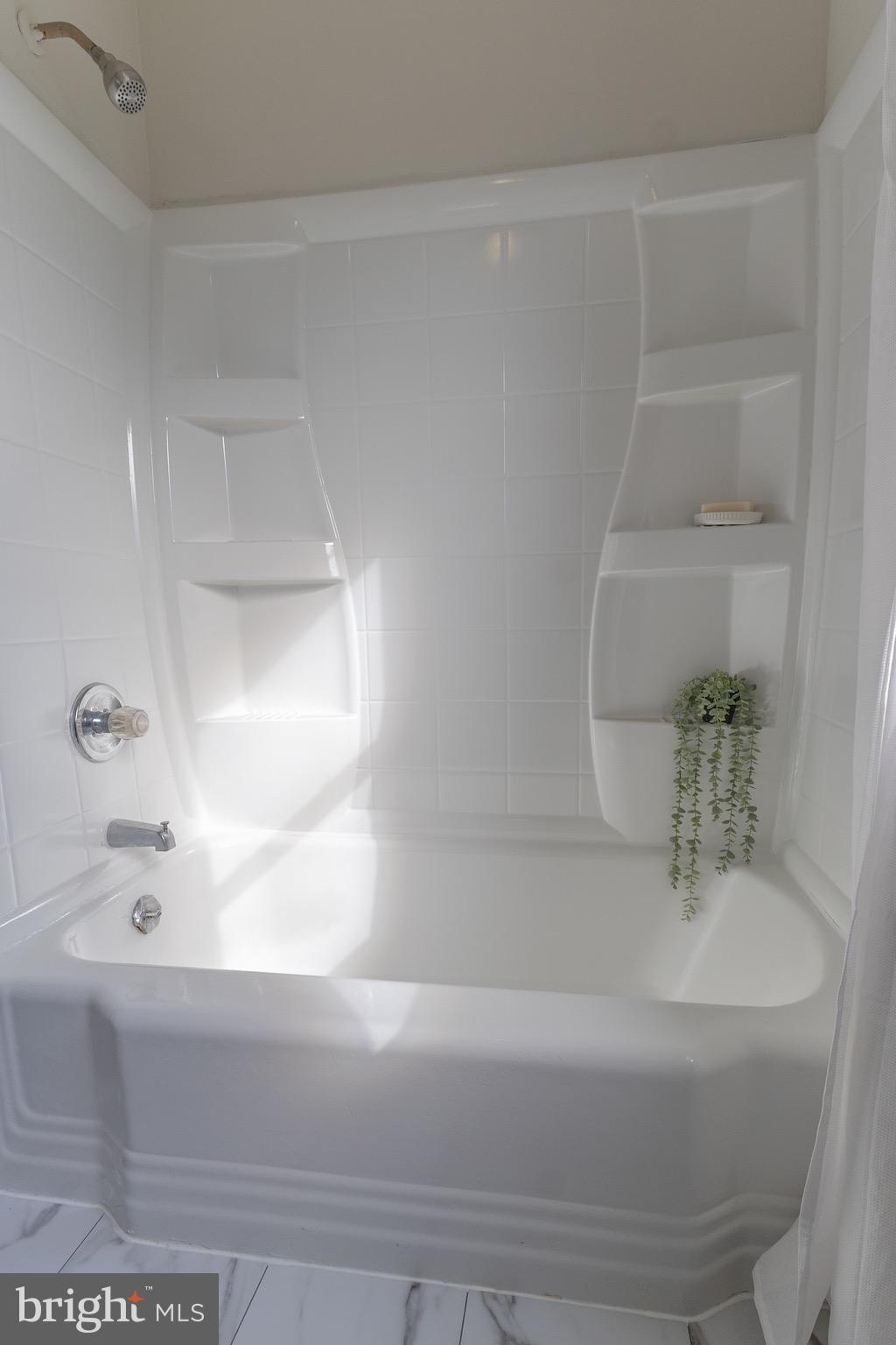 HARBOR VIEW - Residential