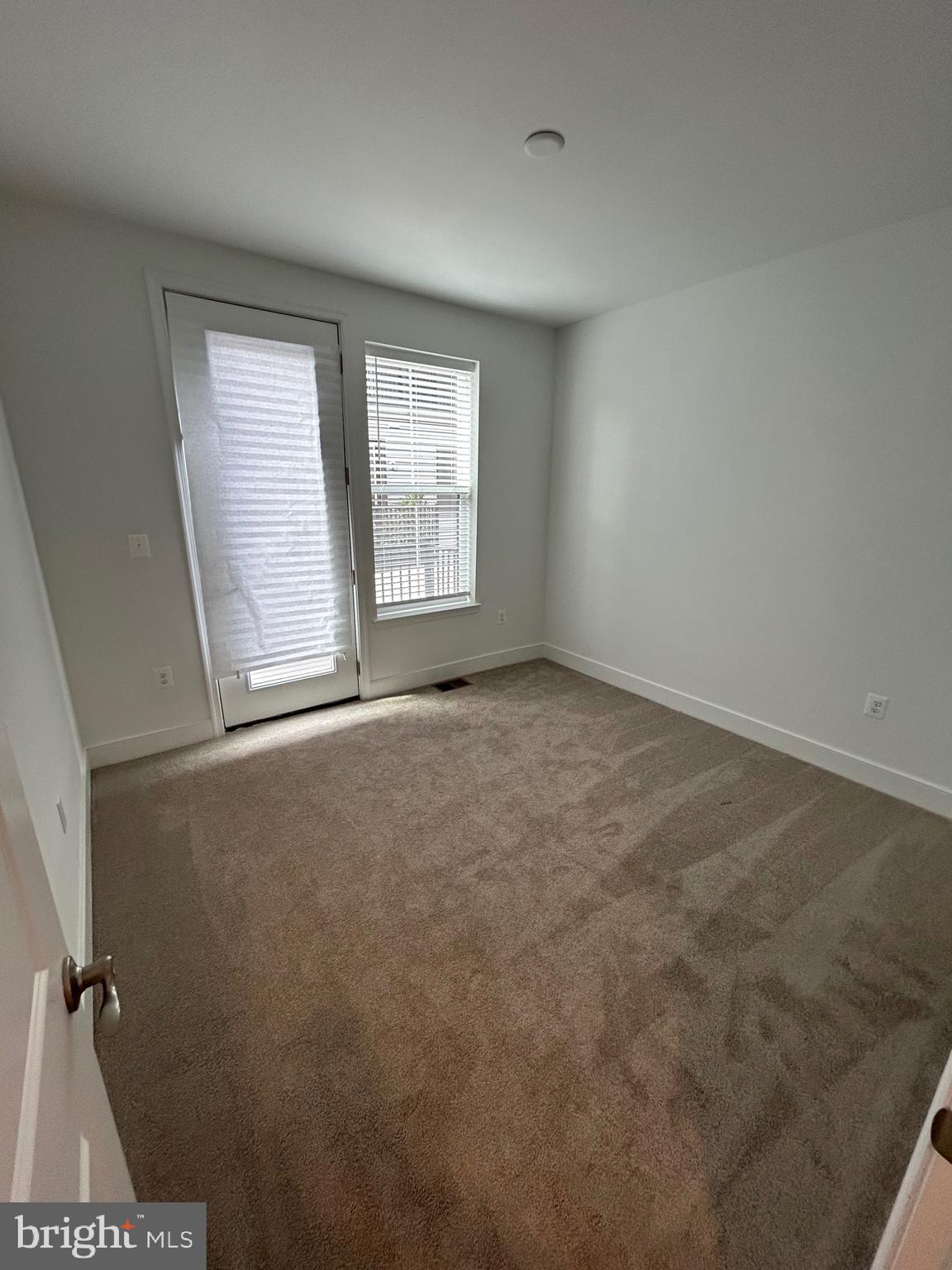 PORT COVINGTON - Residential Lease