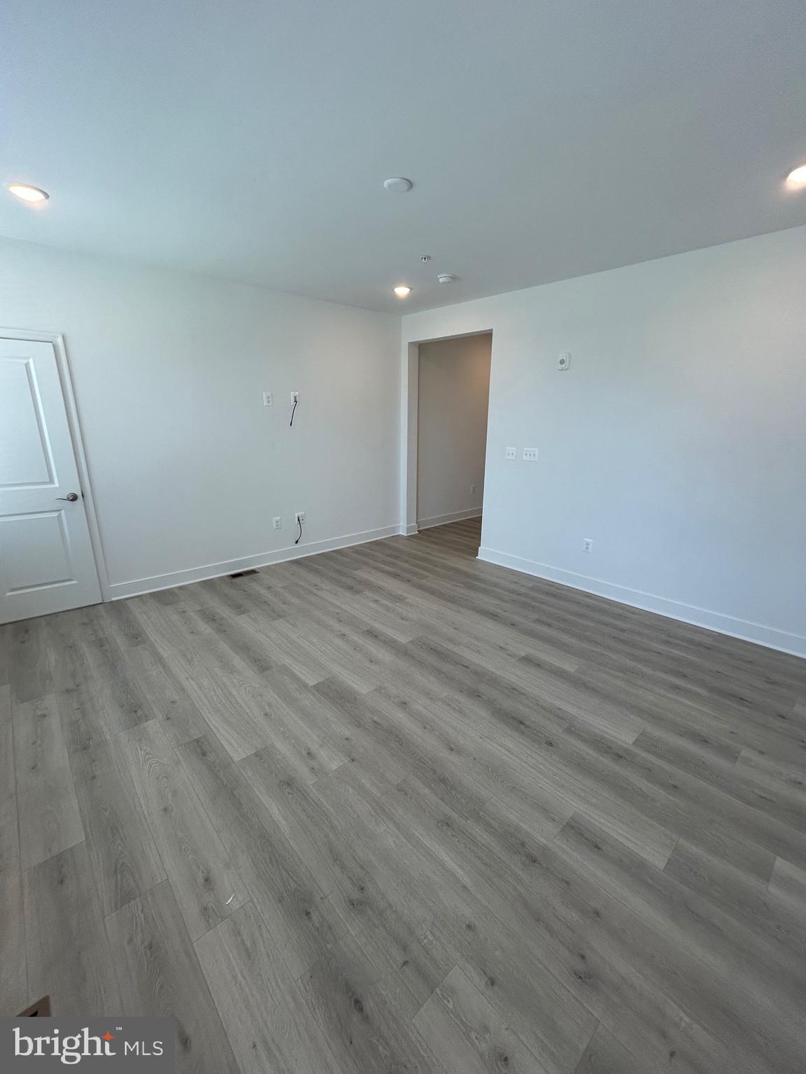 PORT COVINGTON - Residential Lease